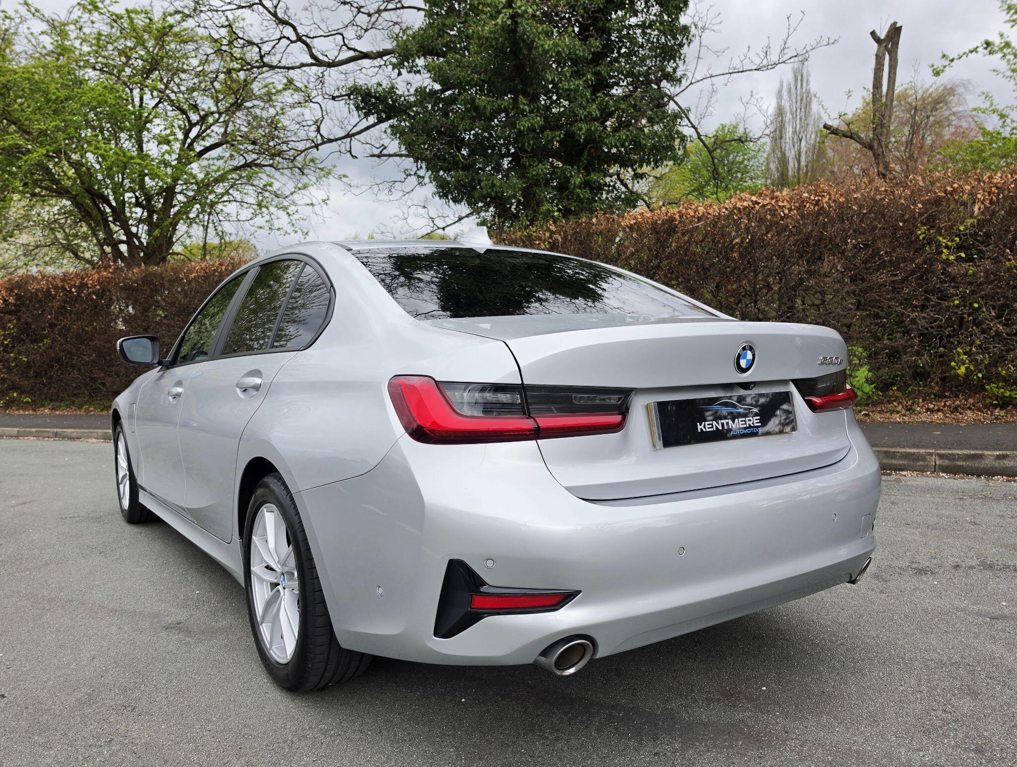 2019 BMW 3 Series 2.0 330e 12kWh SE Pro Auto Euro 6 (s/s) 4dr