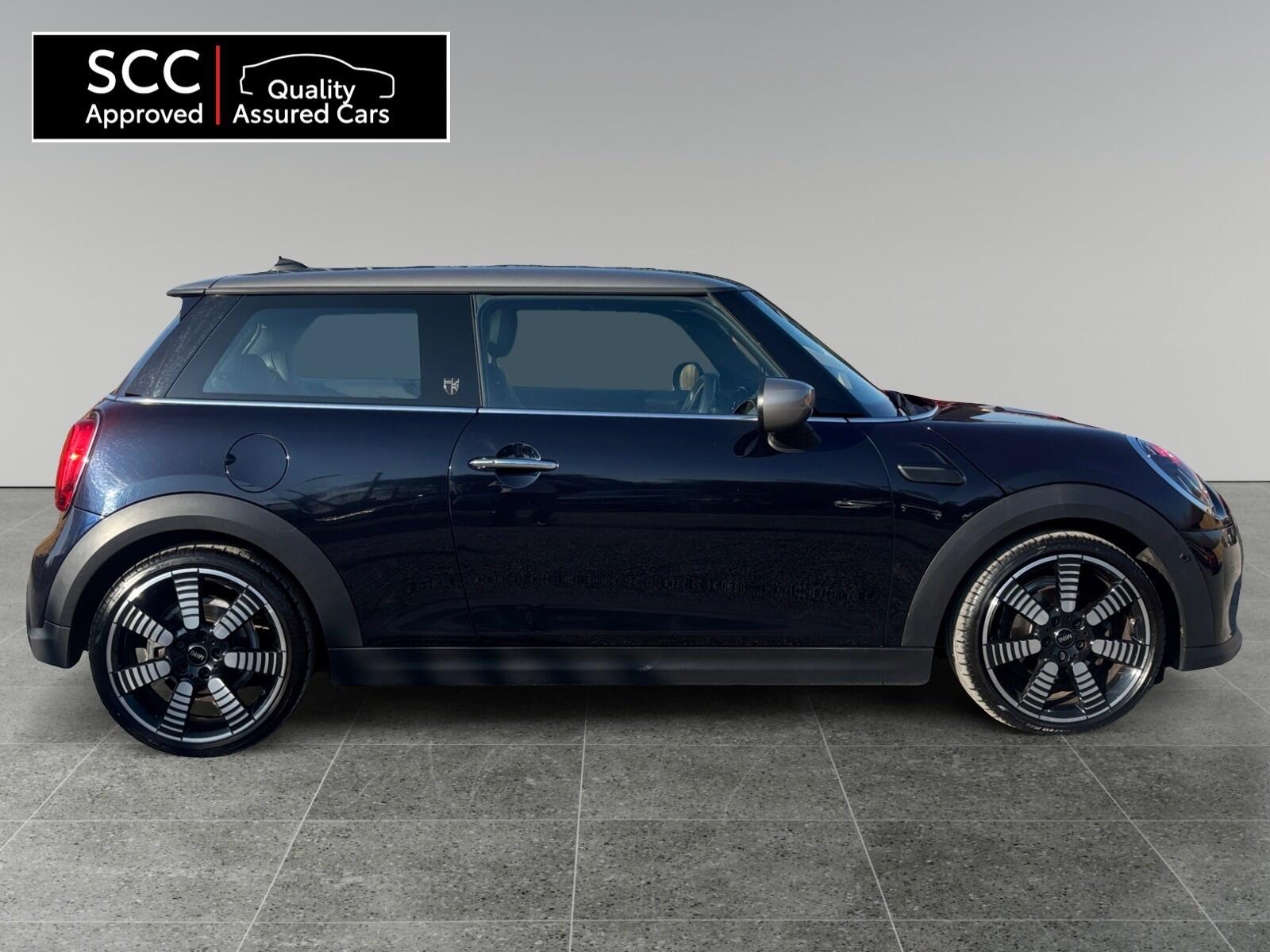 2023 MINI Hatch 1.5 Cooper Exclusive Steptronic Euro 6 (s/s) 3dr