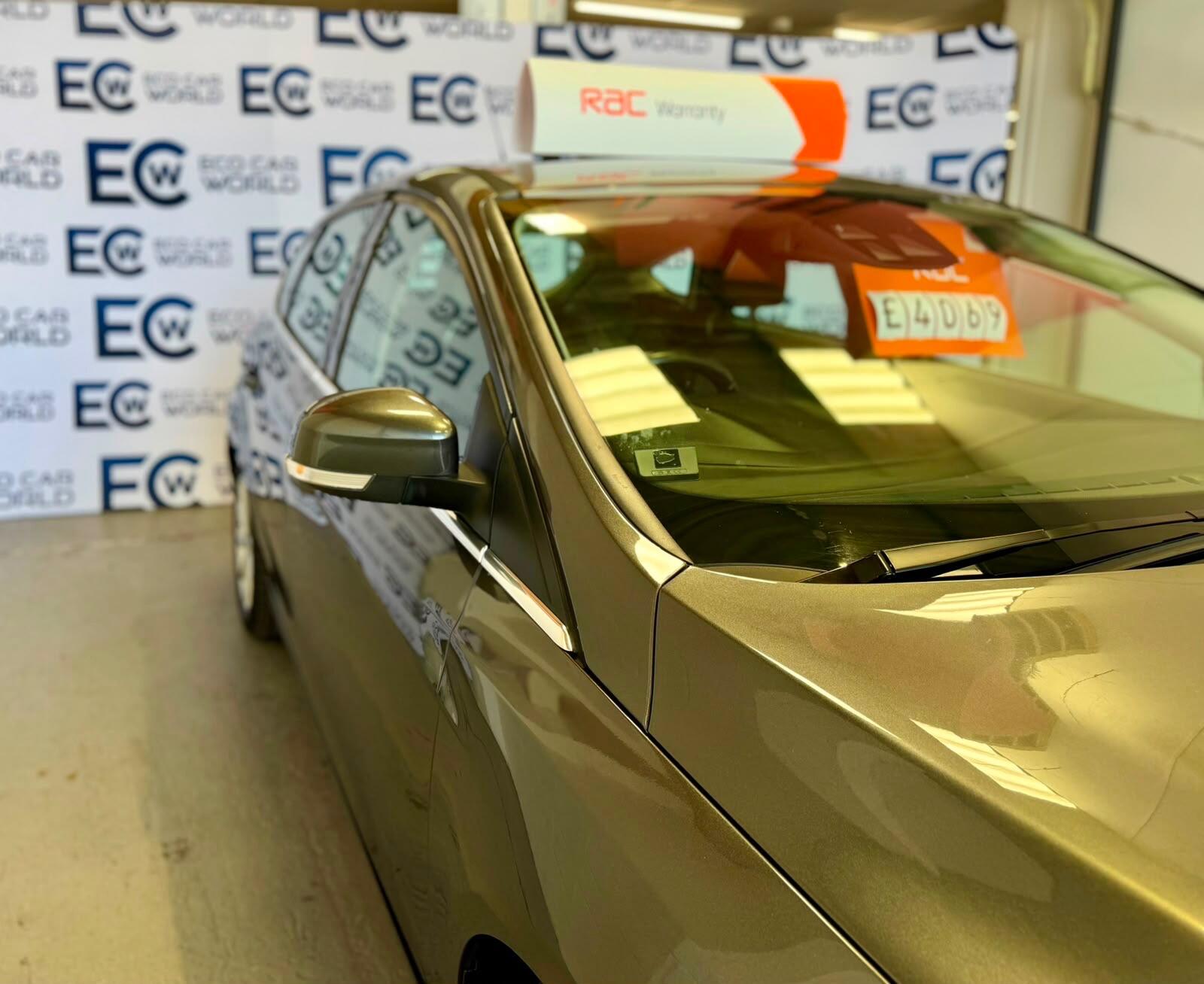Ford Focus - photo 7