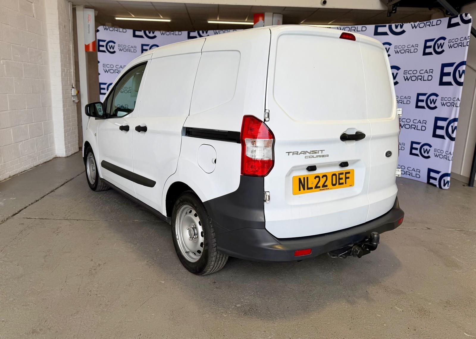 Ford Transit Courier - photo 9