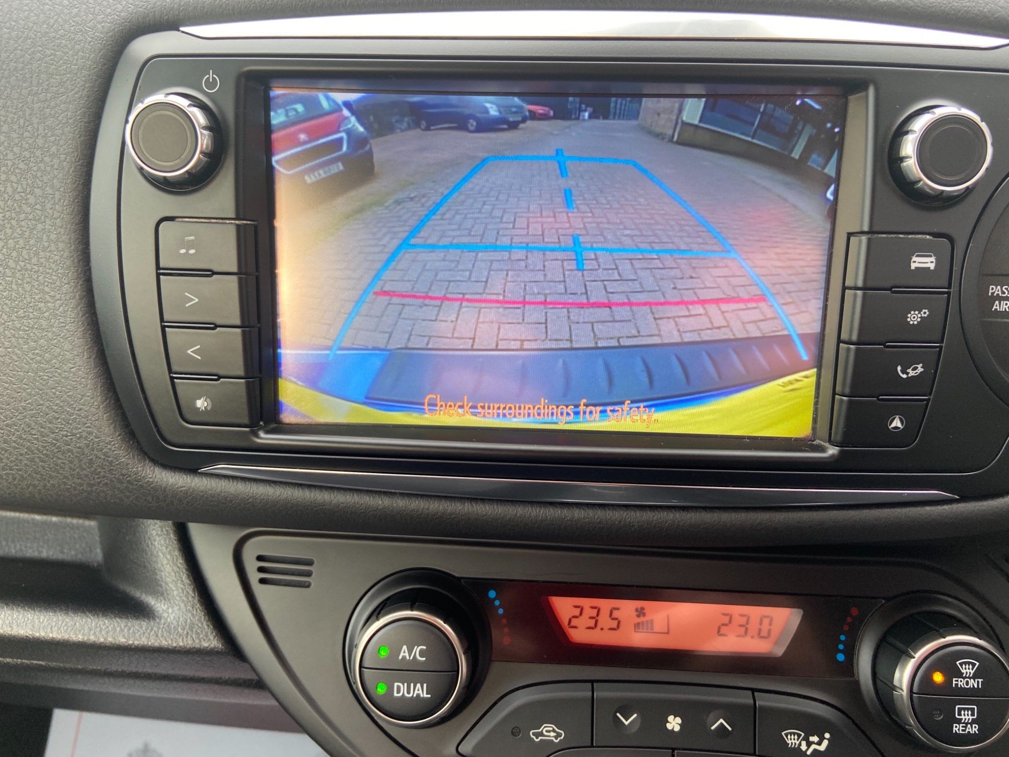 Used Toyota Yaris for sale