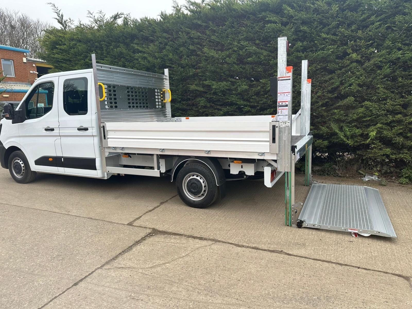 Nissan Interstar 2.0 dCi 35 Acenta Chassis Double Cab 4dr Diesel Manual L3 Euro 6 (s/s) (150 ps)