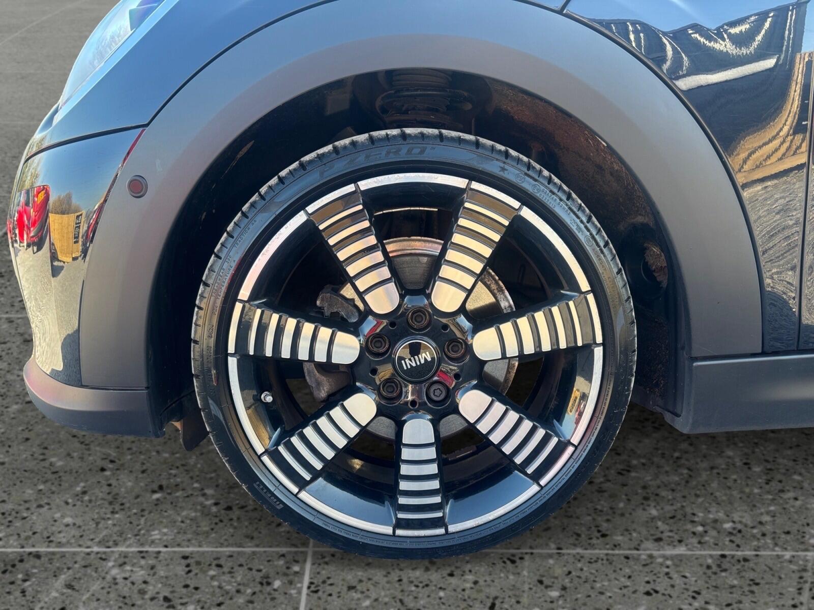 2023 MINI Hatch 1.5 Cooper Exclusive Steptronic Euro 6 (s/s) 3dr