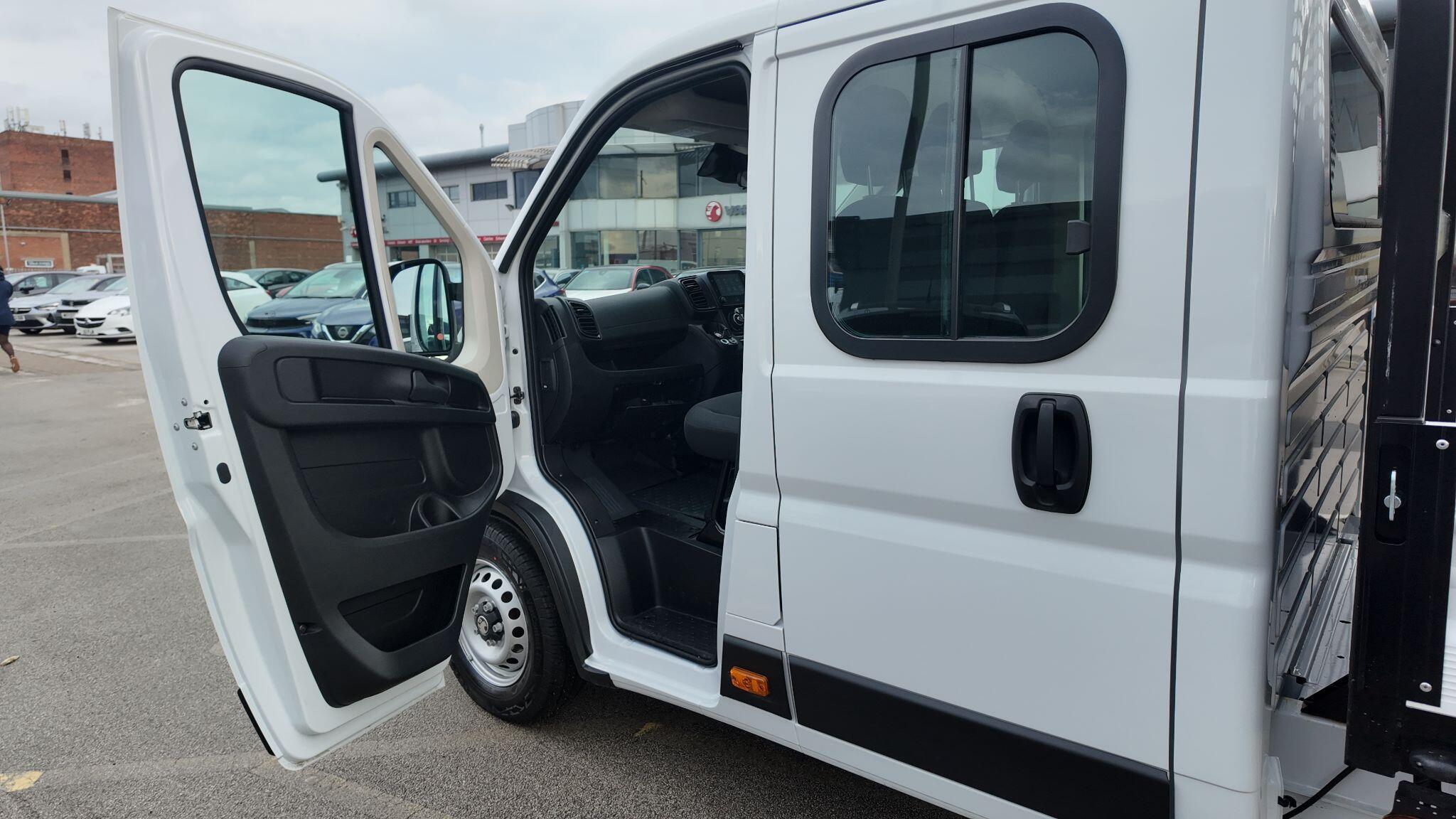 Vauxhall Movano 2.2 CDTi 3500 BiTurbo HD Prime Chassis Double Cab 4dr Diesel Manual L3 H1 Euro 6 (s/s) (140 ps)