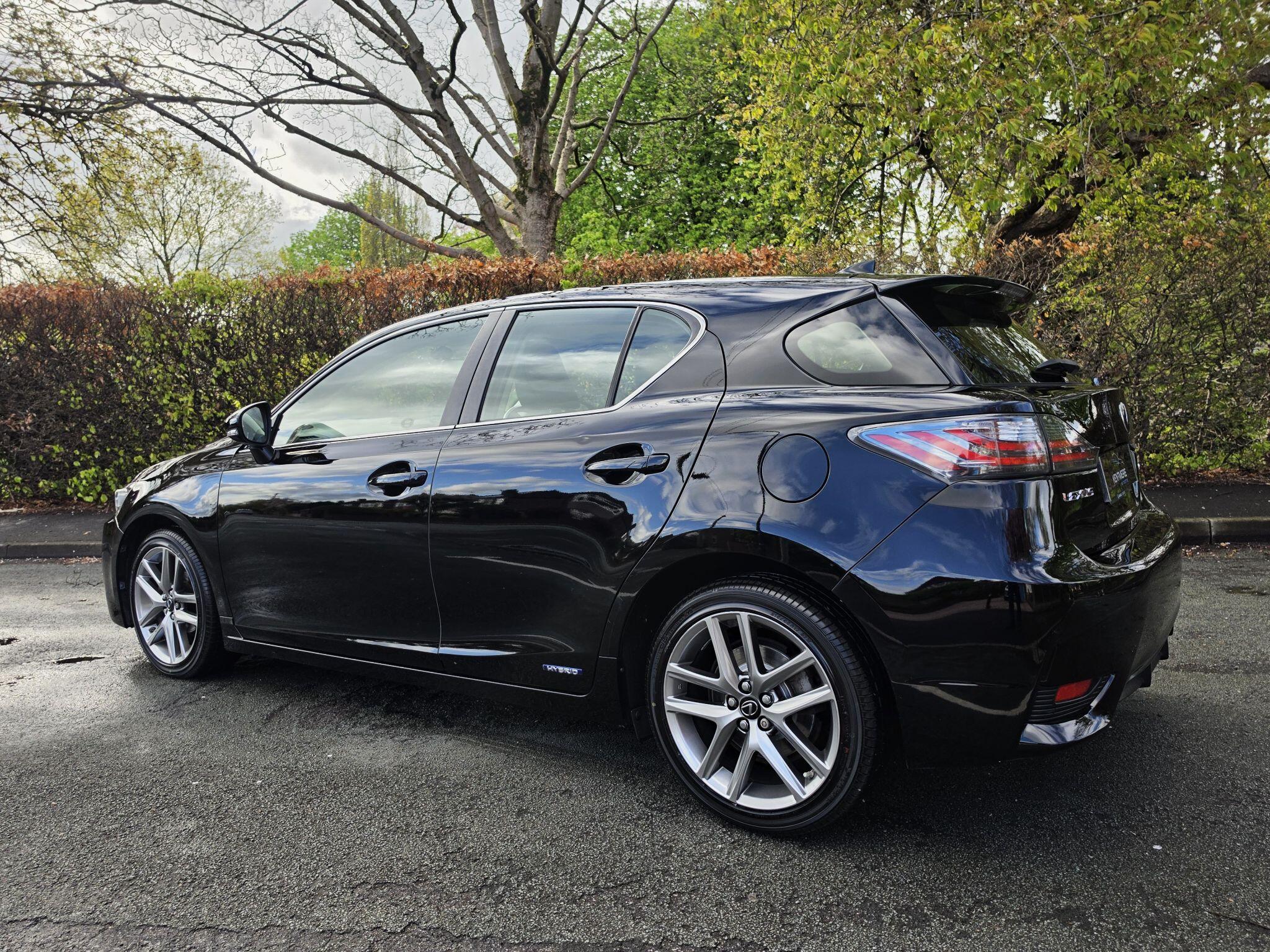 2017 Lexus CT 1.8 200h Executive Edition CVT Euro 6 (s/s) 5dr