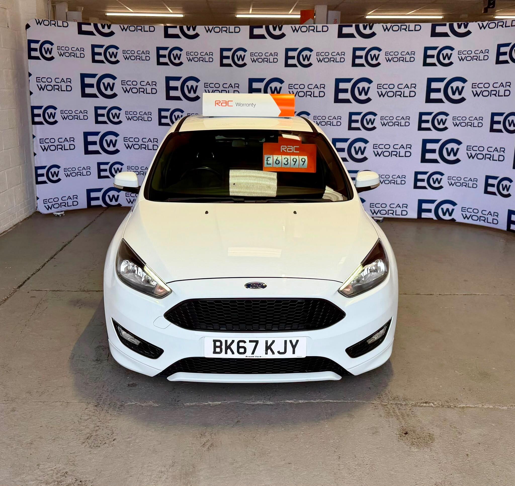 Ford Focus - photo 8