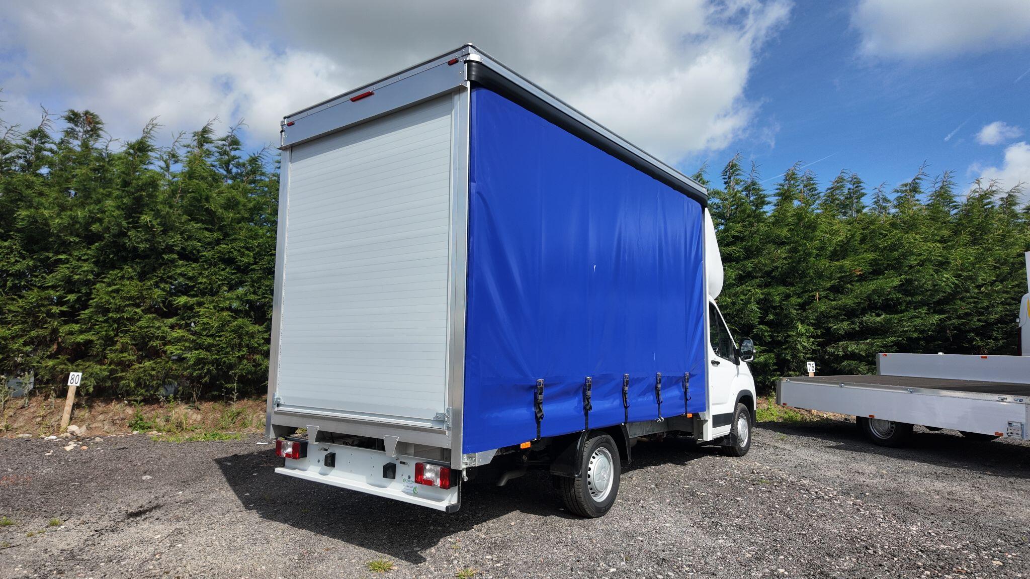 MAXUS Deliver 9 2.0l 150ps L3 Diesel RWD 4.15m Curtain