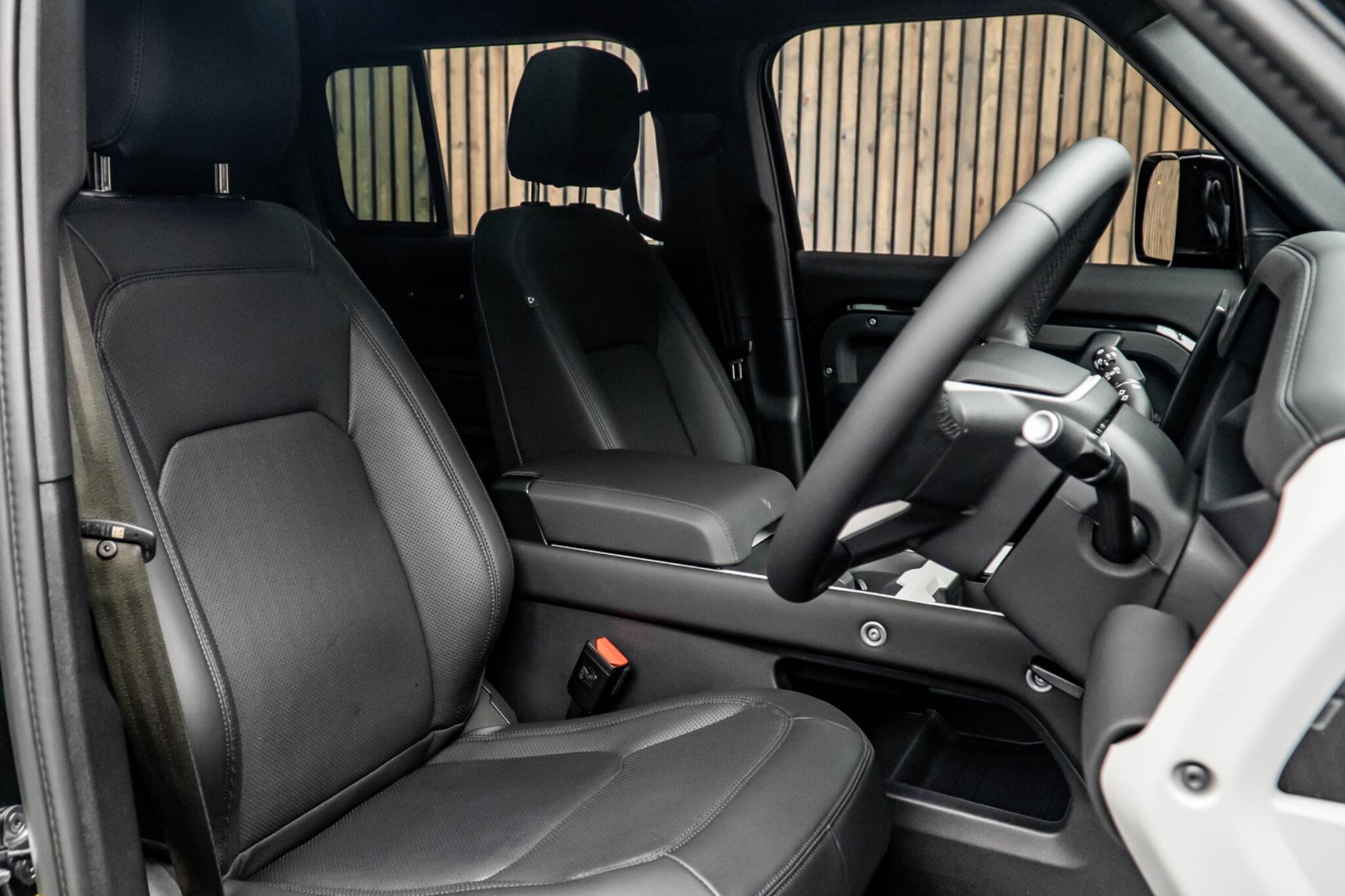 2024 LAND ROVER DEFENDER 110 3.0 D350 MHEV X-Dynamic SE Auto 4WD Euro 6 (s/s) 5dr 2