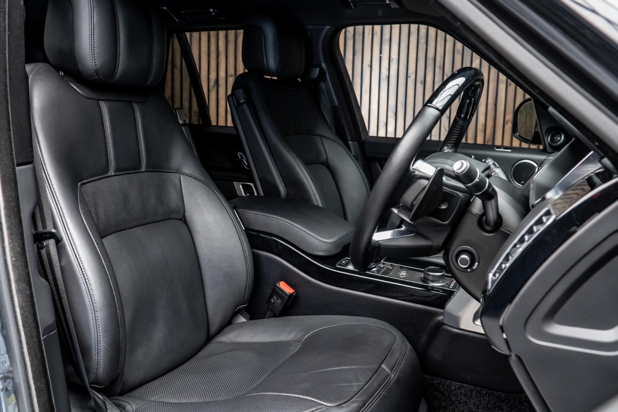 2021 LAND ROVER RANGE ROVER 3.0 P400 MHEV Vogue Auto 4WD Euro 6 (s/s) 5dr 2