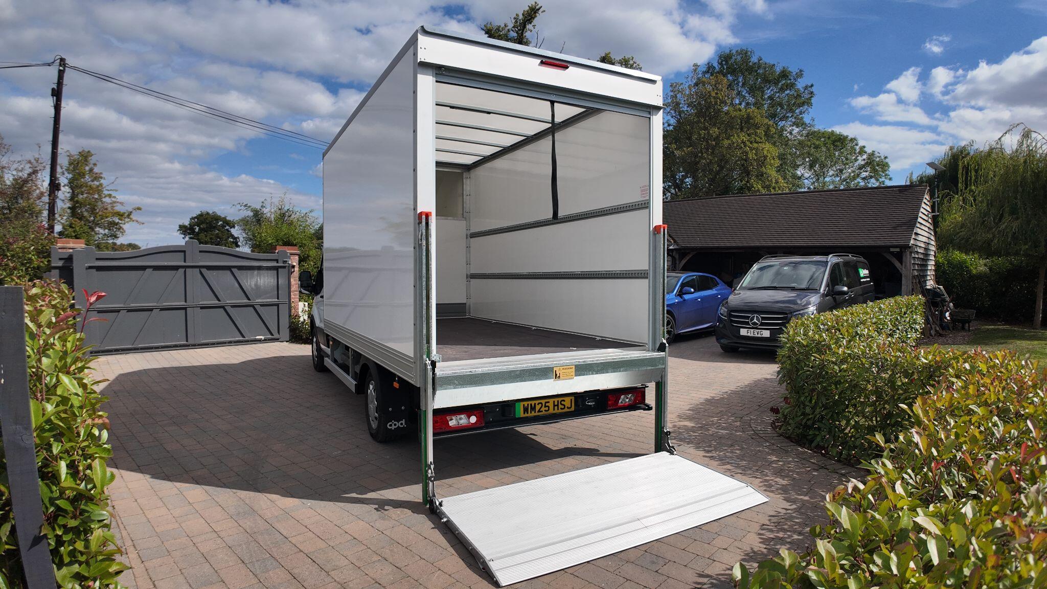Ford E-Transit 425 68kWh Trend Auto RWD L3 2dr