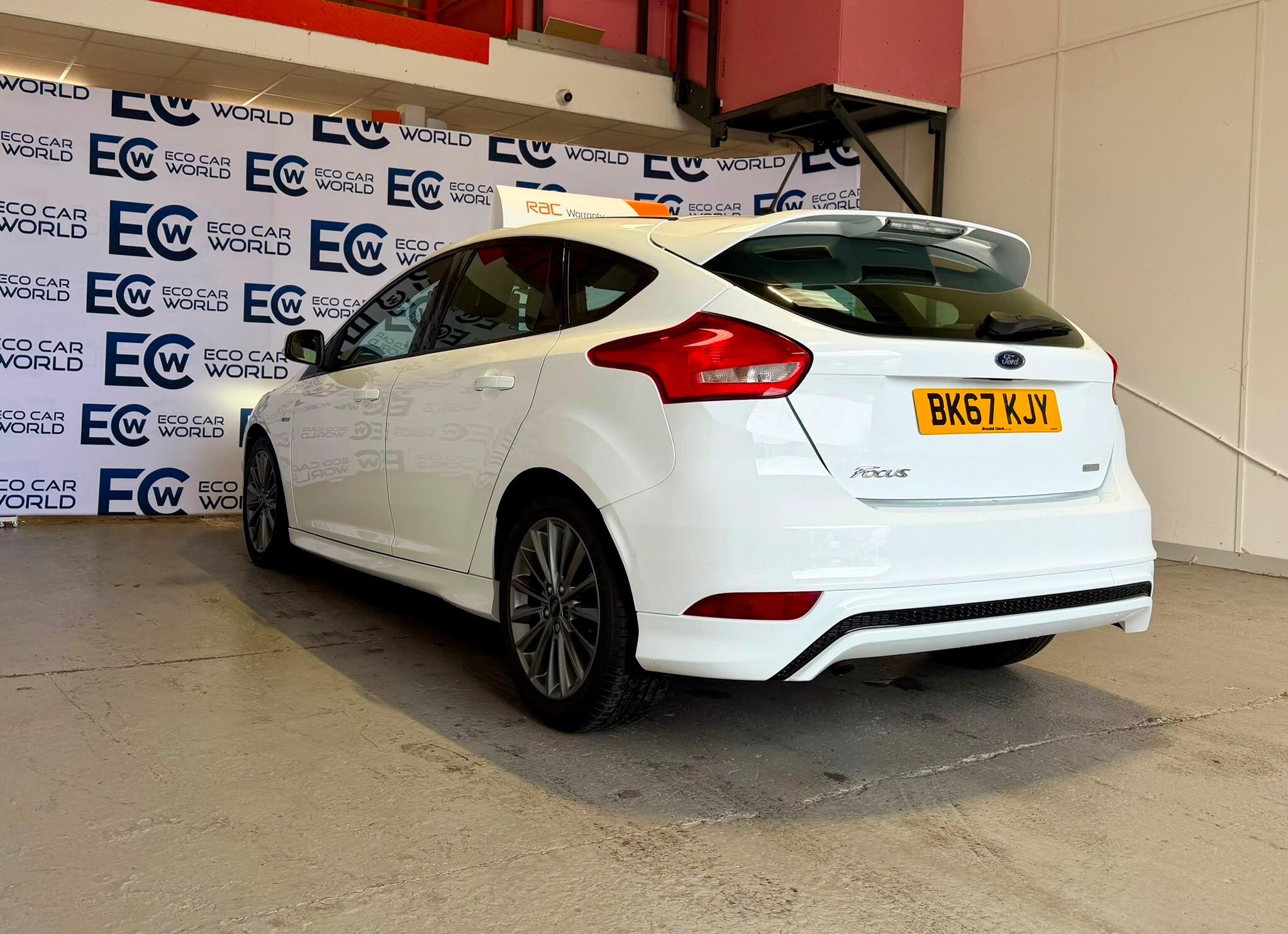 Ford Focus - photo 16