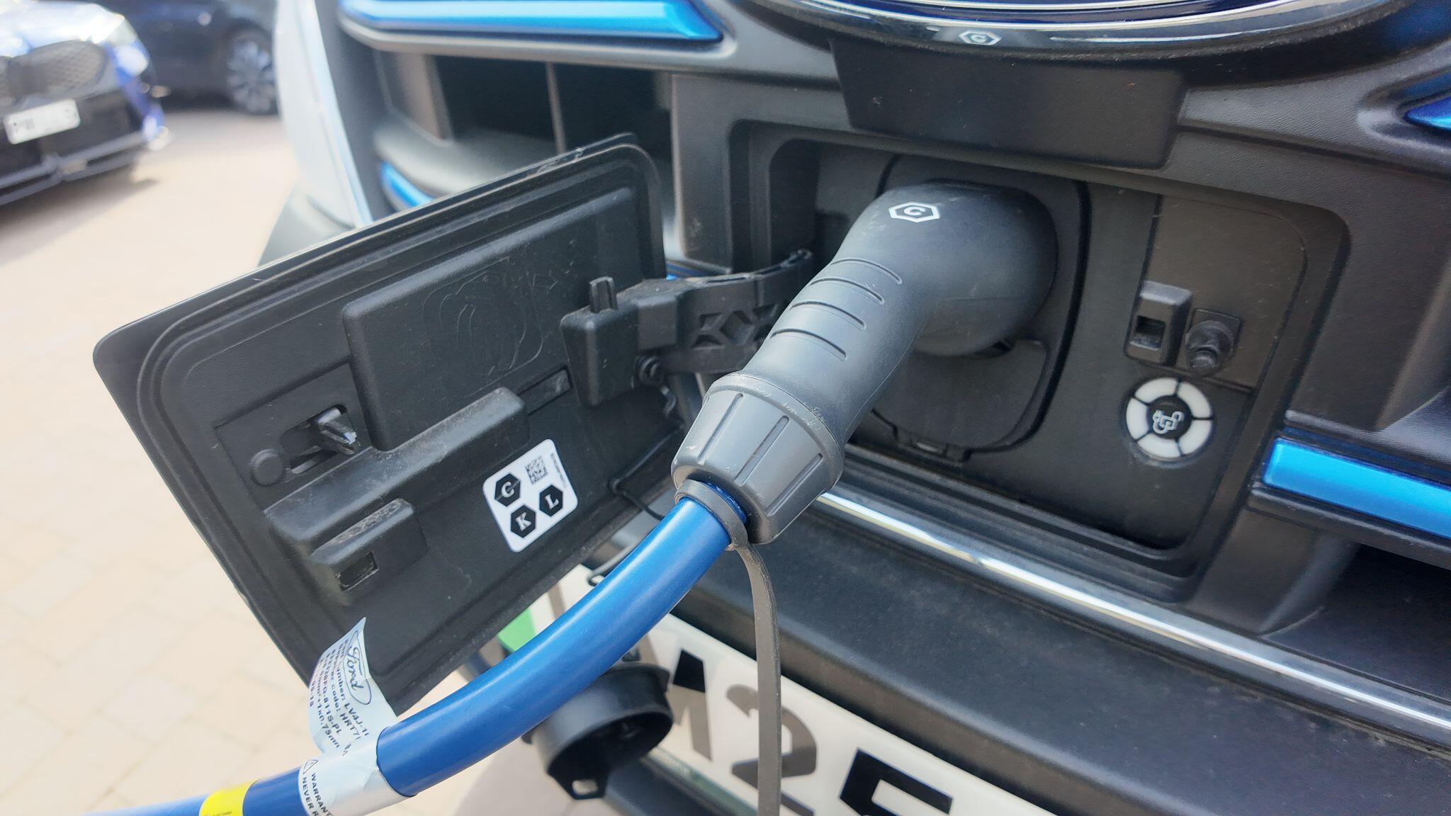 Ford E-Transit 425 68kWh Trend Auto RWD L3 2dr
