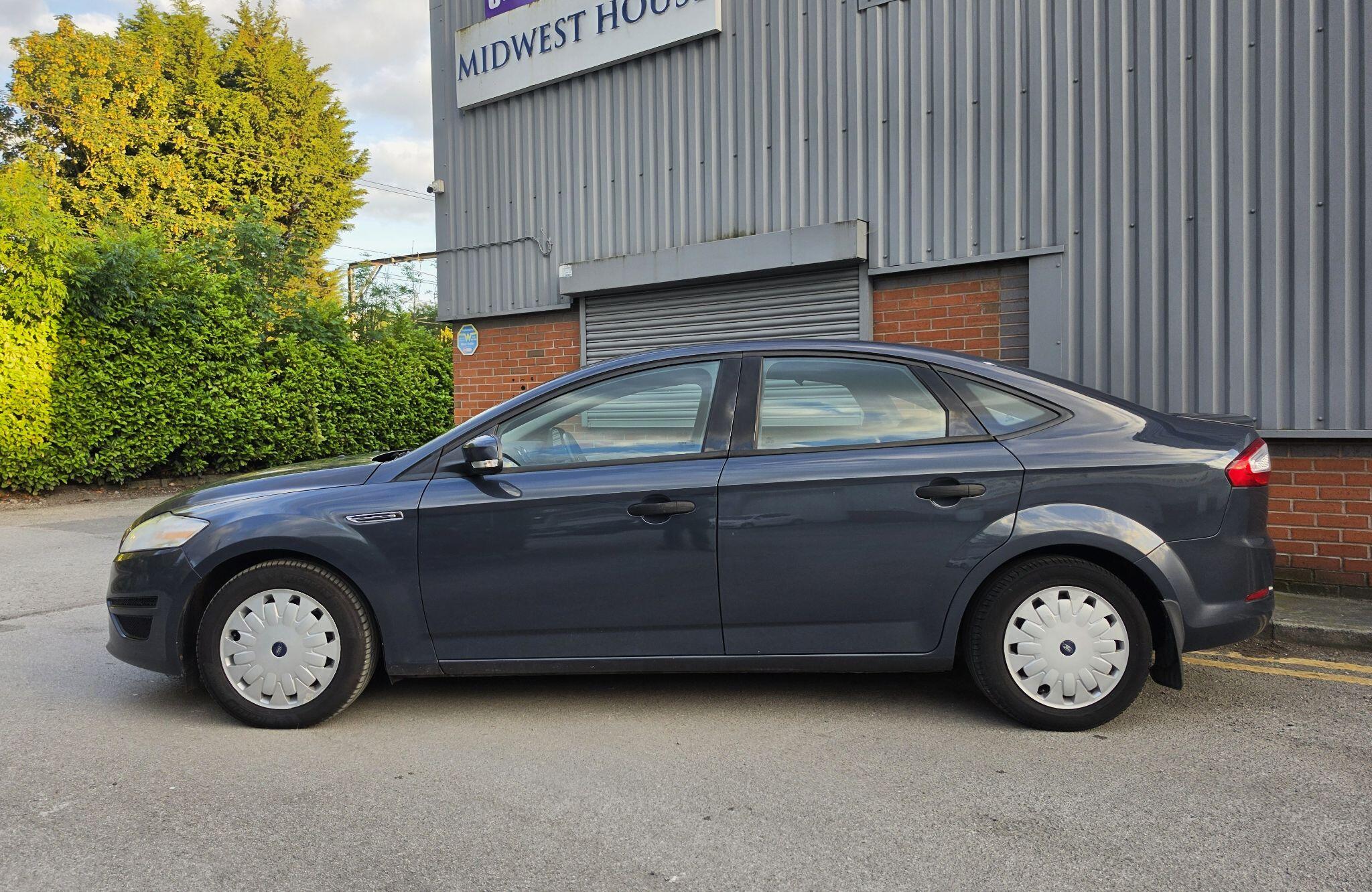 2013 Ford Mondeo 1.6 TDCi ECOnetic Edge Euro 5 (s/s) 5dr