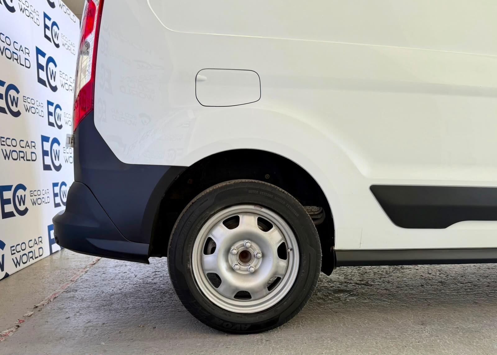 Ford Transit Connect - photo 19