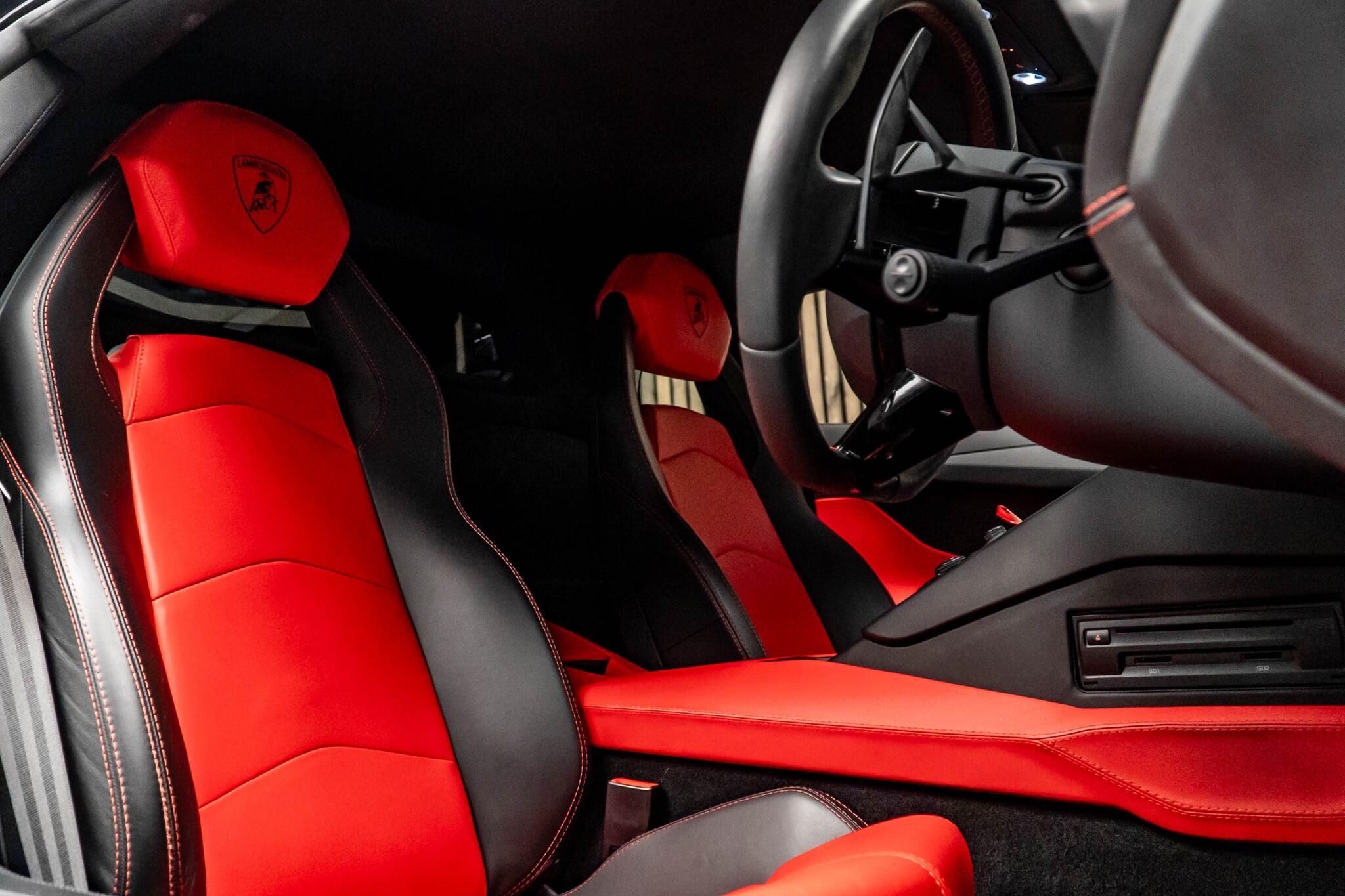 2017 LAMBORGHINI AVENTADOR 6.5 V12 LP 740-4 S ISR 4WD Euro 6 2dr 2