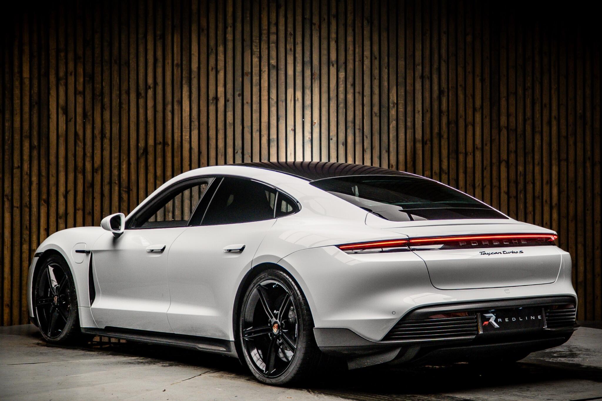 2020 PORSCHE TAYCAN Performance Plus 93.4kWh Turbo S Auto 4WD 4dr 3