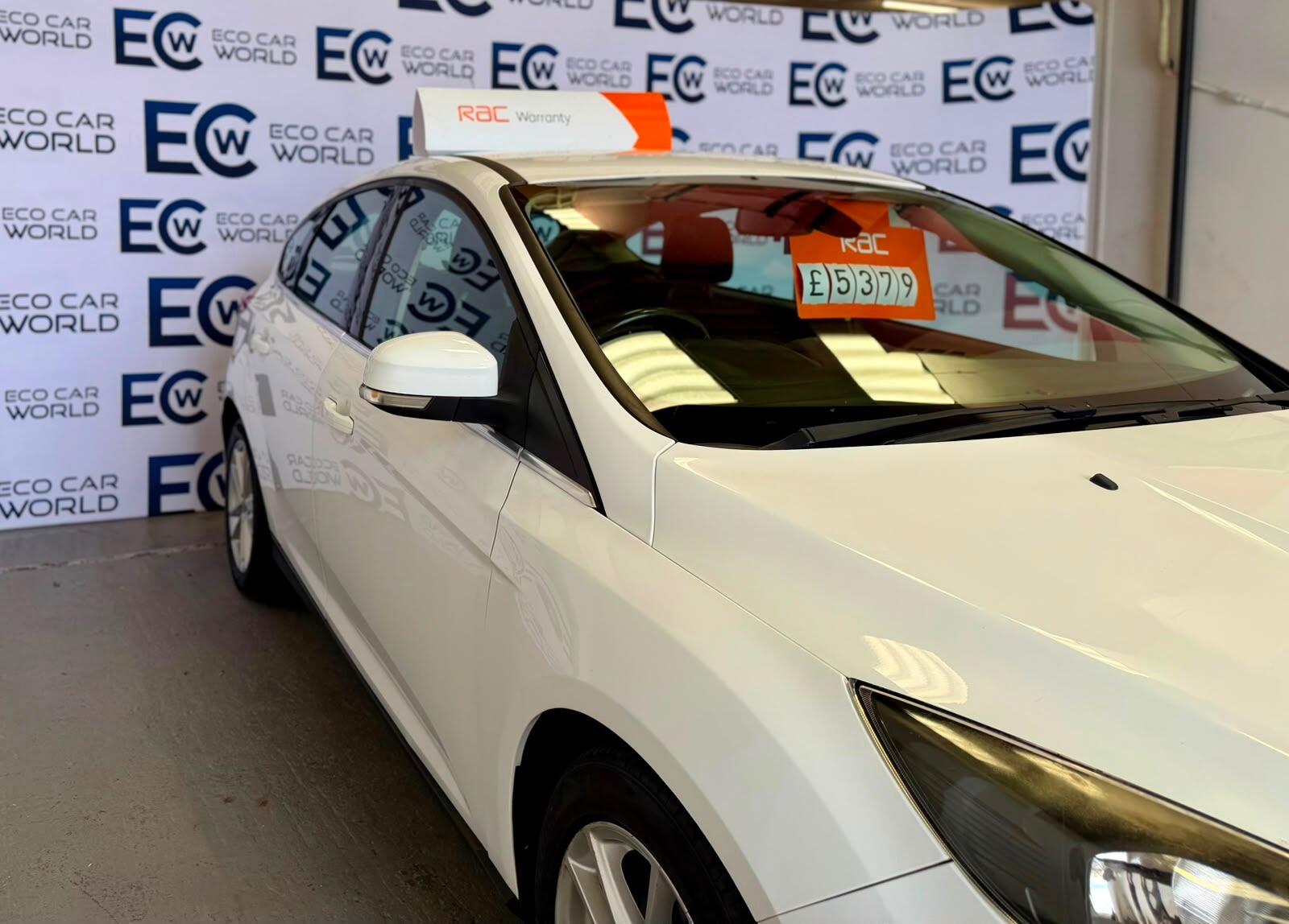 Ford Focus - photo 10