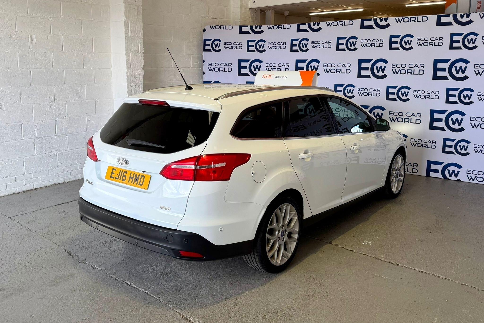 Ford Focus - photo 6