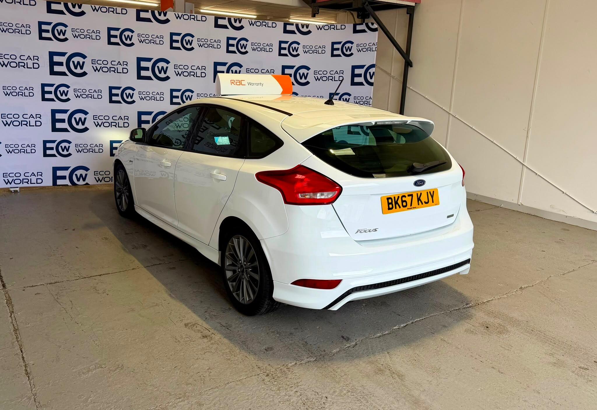 Ford Focus - photo 6