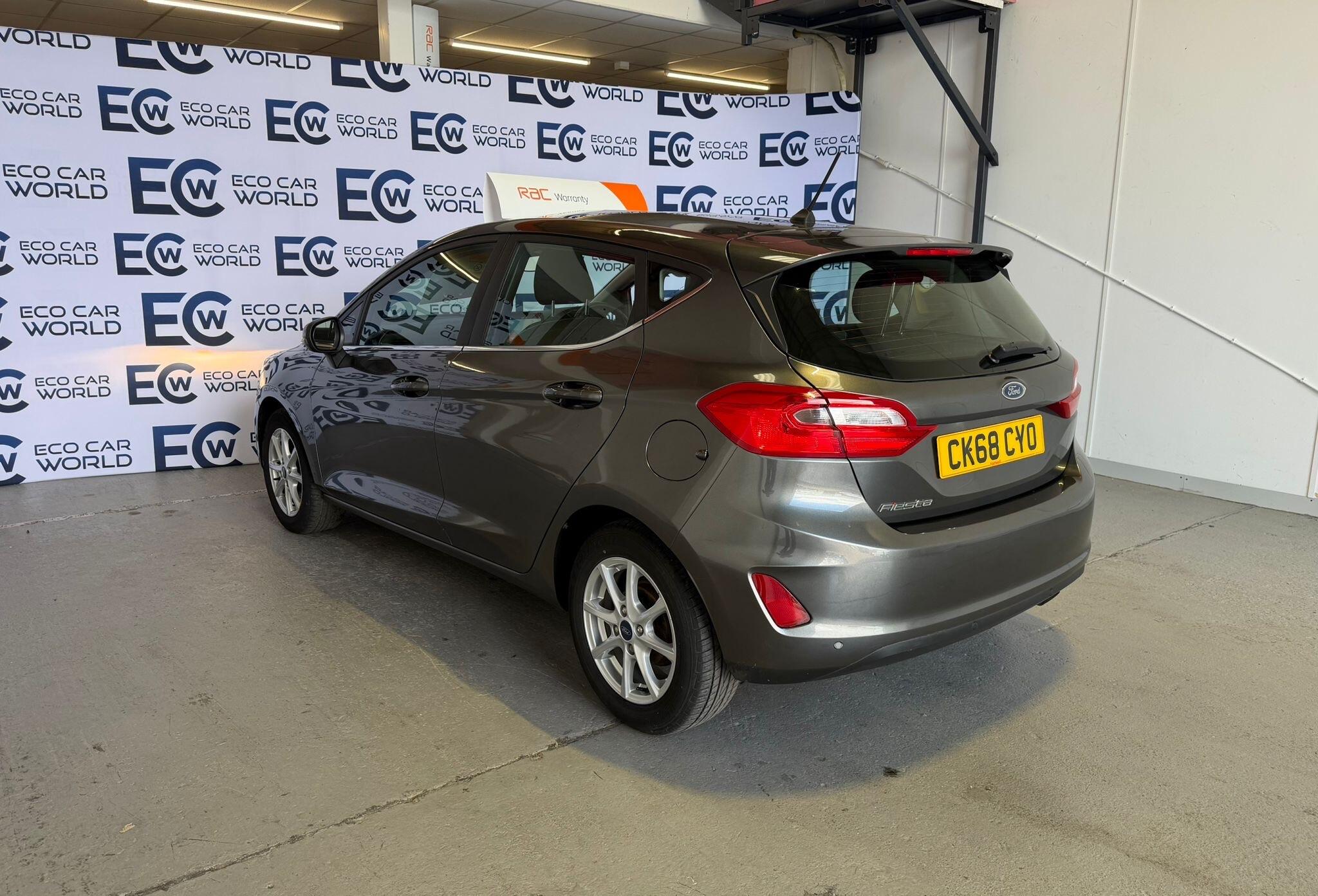 Ford Fiesta - photo 6