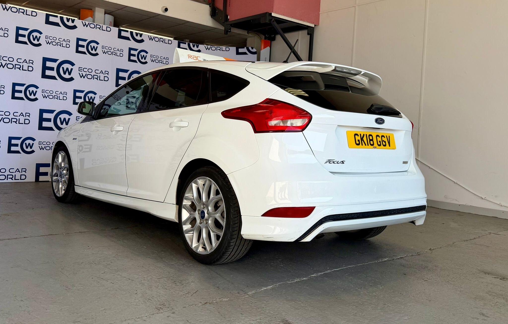 Ford Focus - photo 9