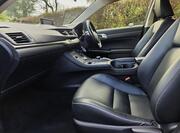2017 Lexus CT 1.8 200h Executive Edition CVT Euro 6 (s/s) 5dr - Image 3