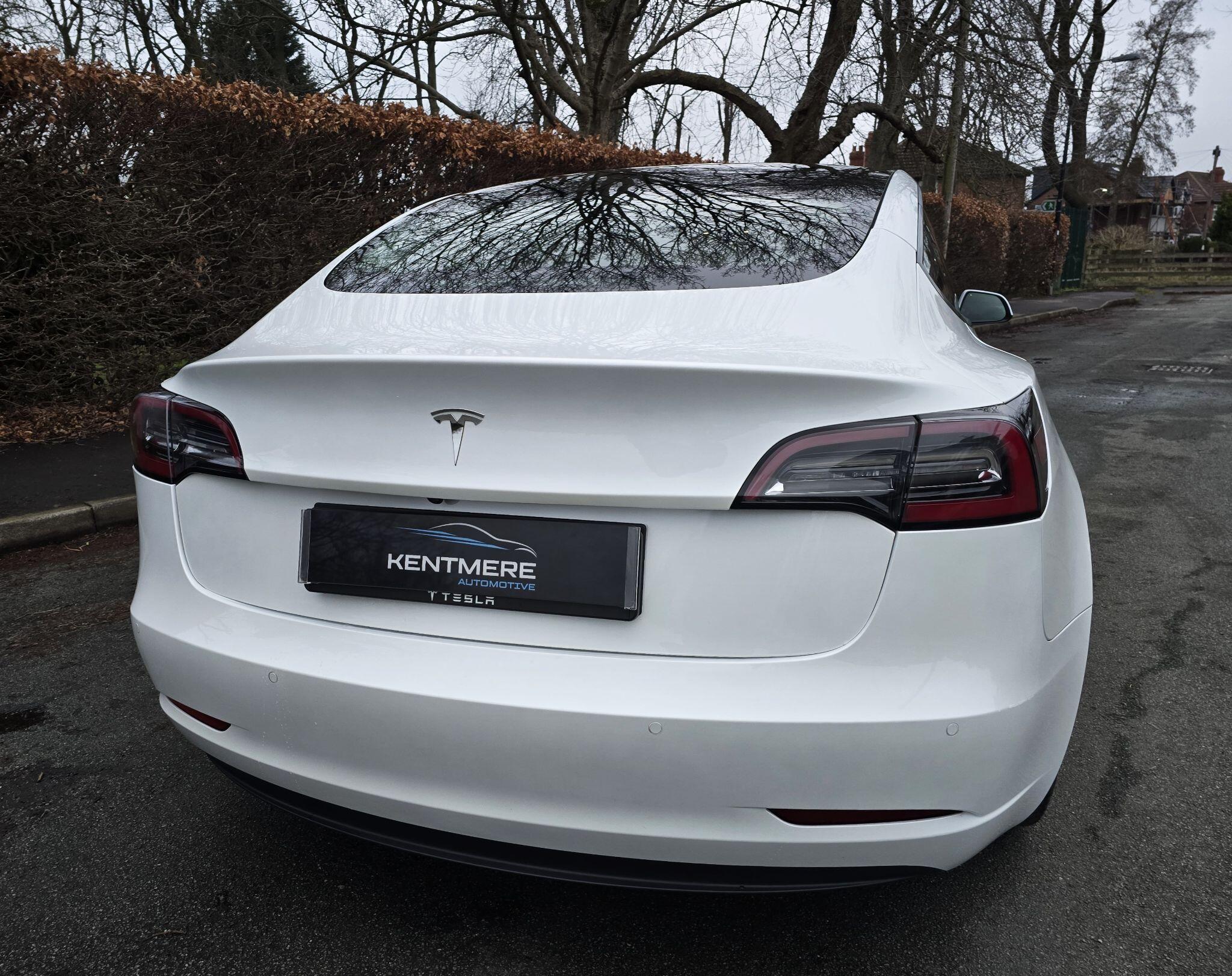 2021 Tesla Model 3 Standard Range Plus Auto RWD 4dr