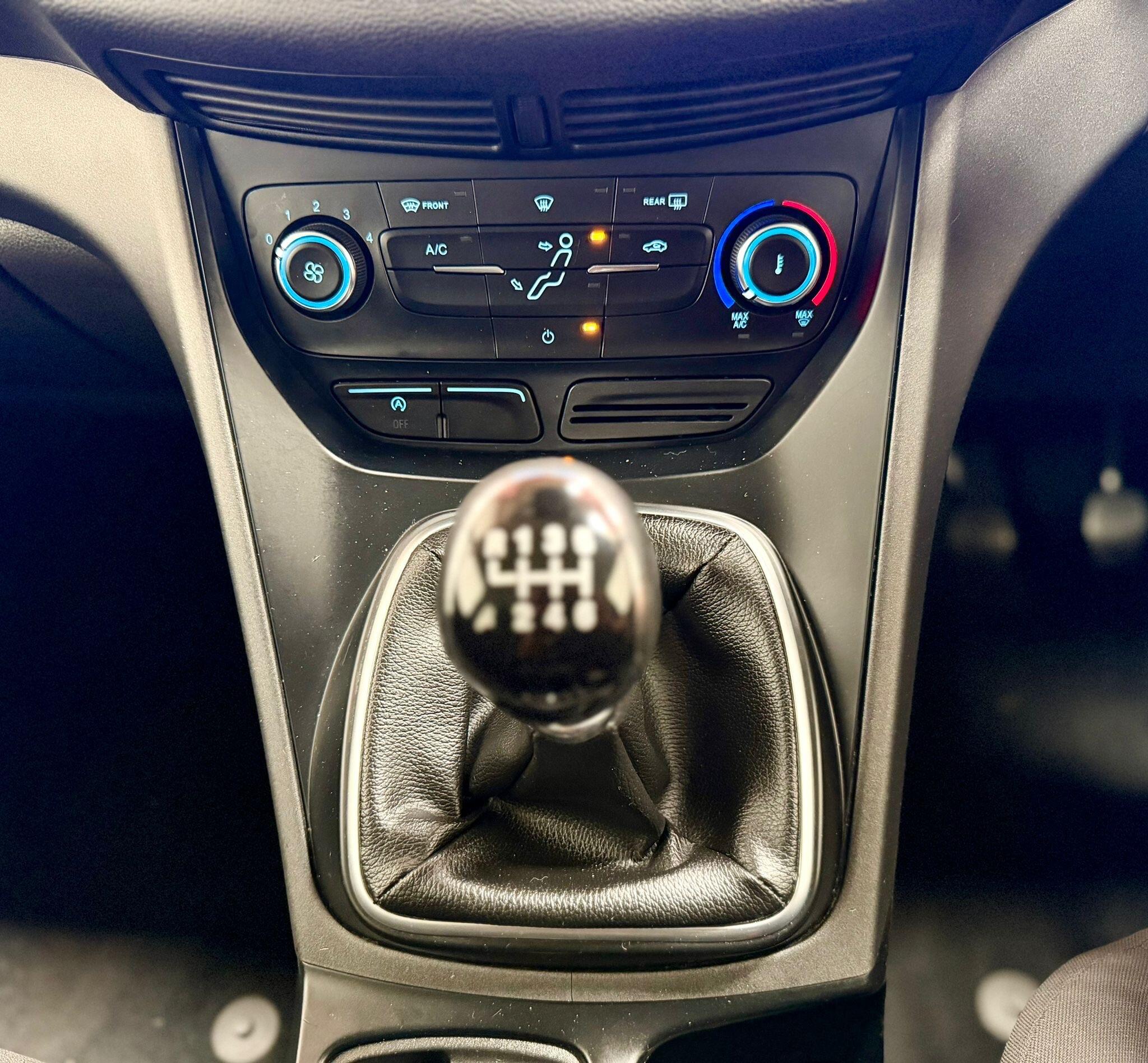 Ford C-Max - photo 20