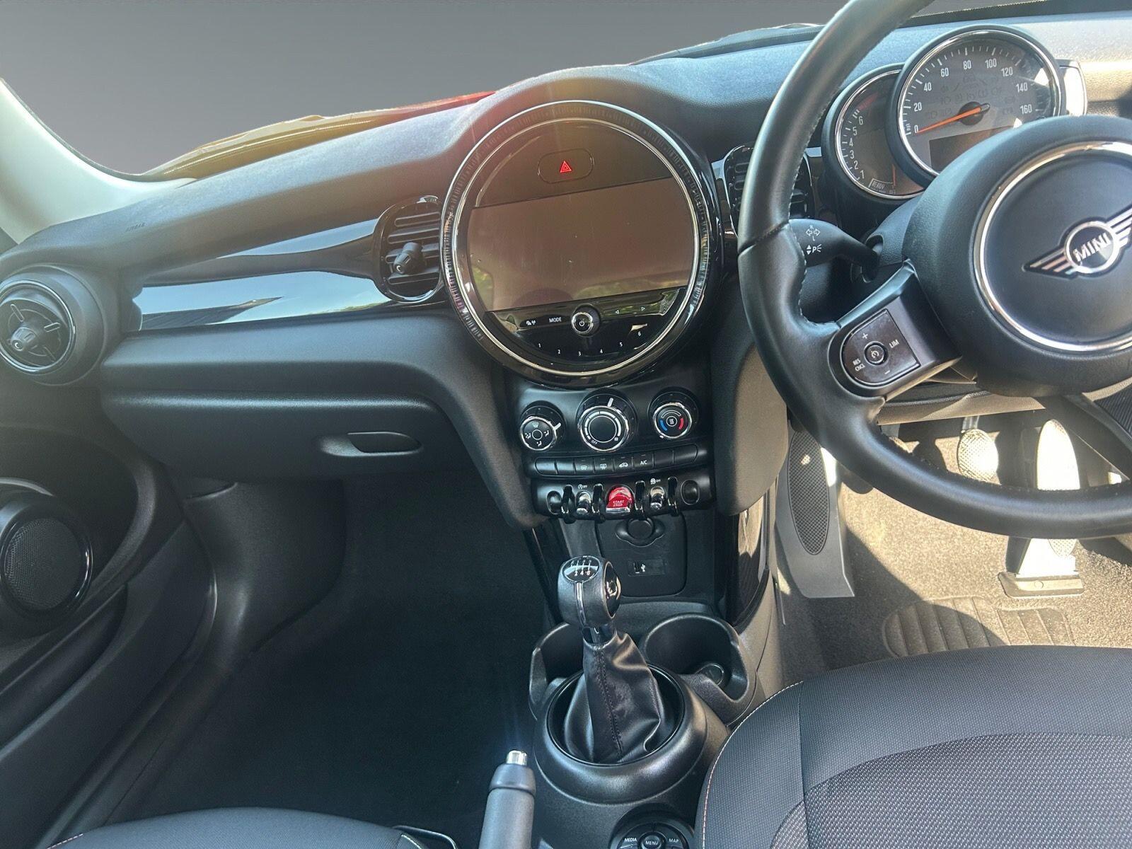 2021 MINI Hatch 1.5 One Classic Euro 6 (s/s) 3dr