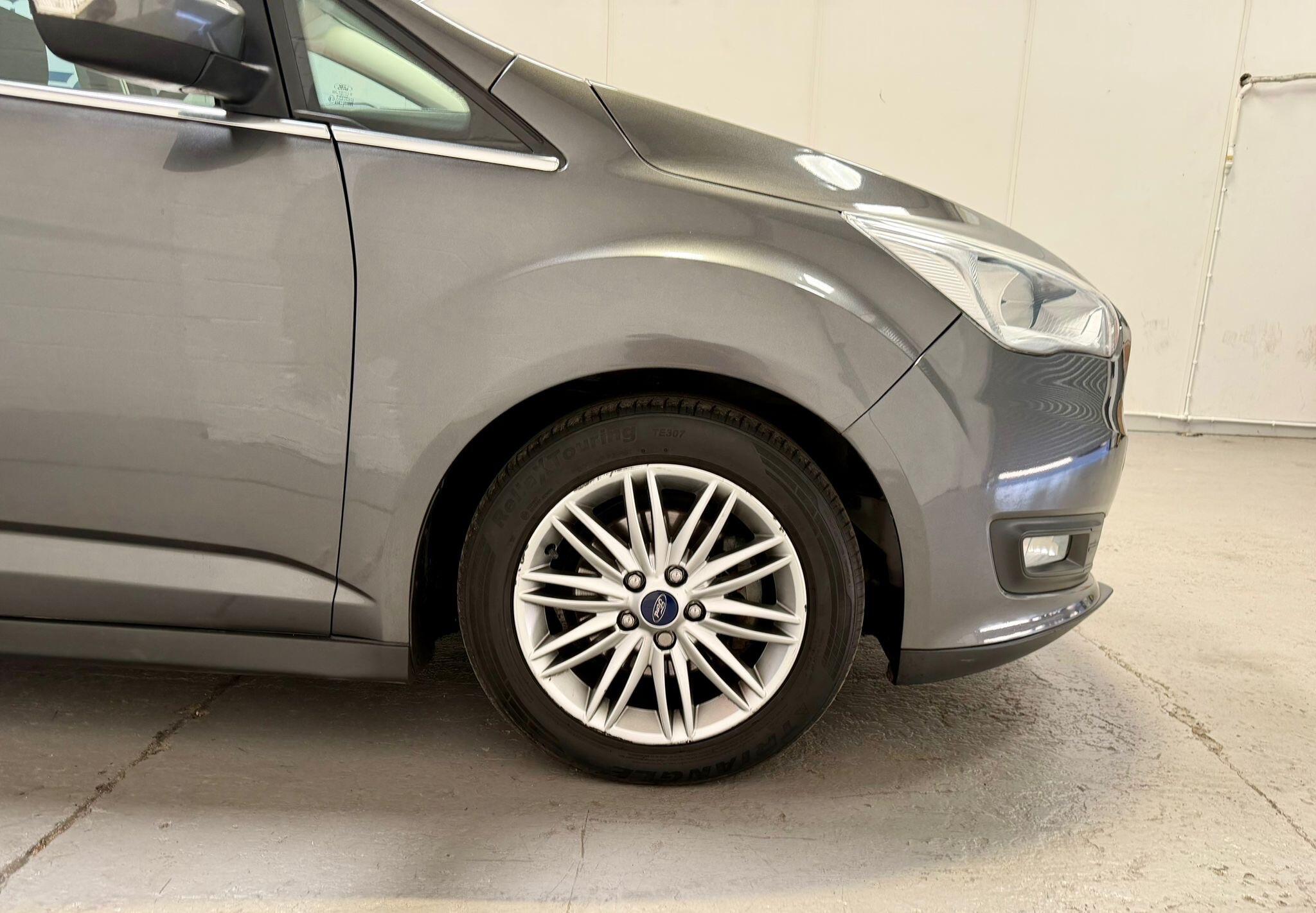 Ford C-Max - photo 15