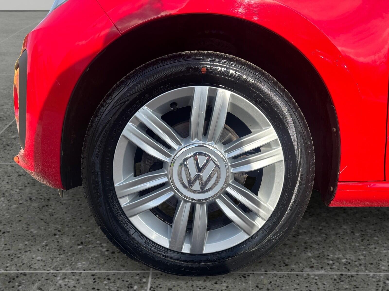 2017 Volkswagen up! 1.0 High up! Euro 6 (s/s) 5dr