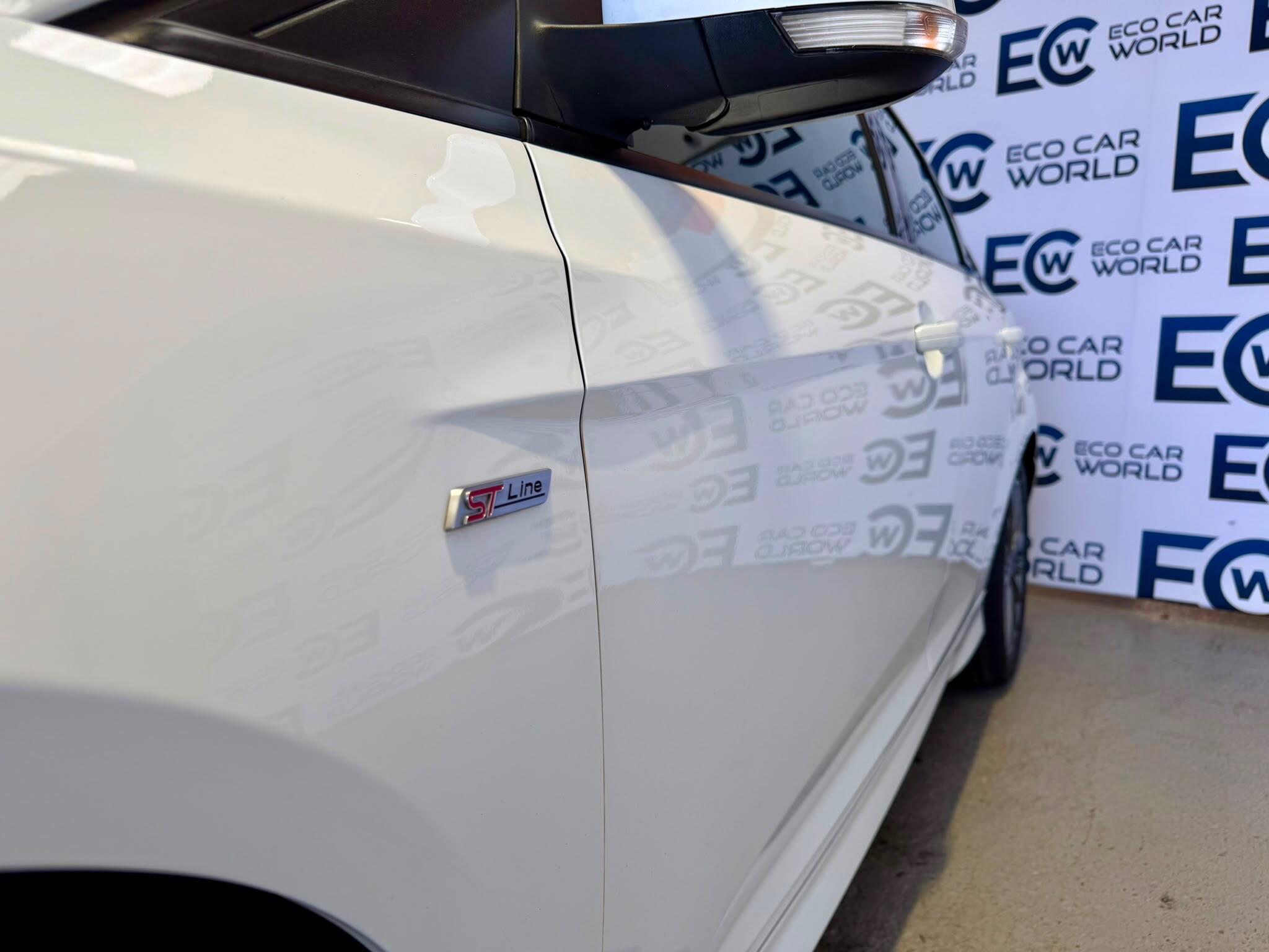Ford Focus - photo 18