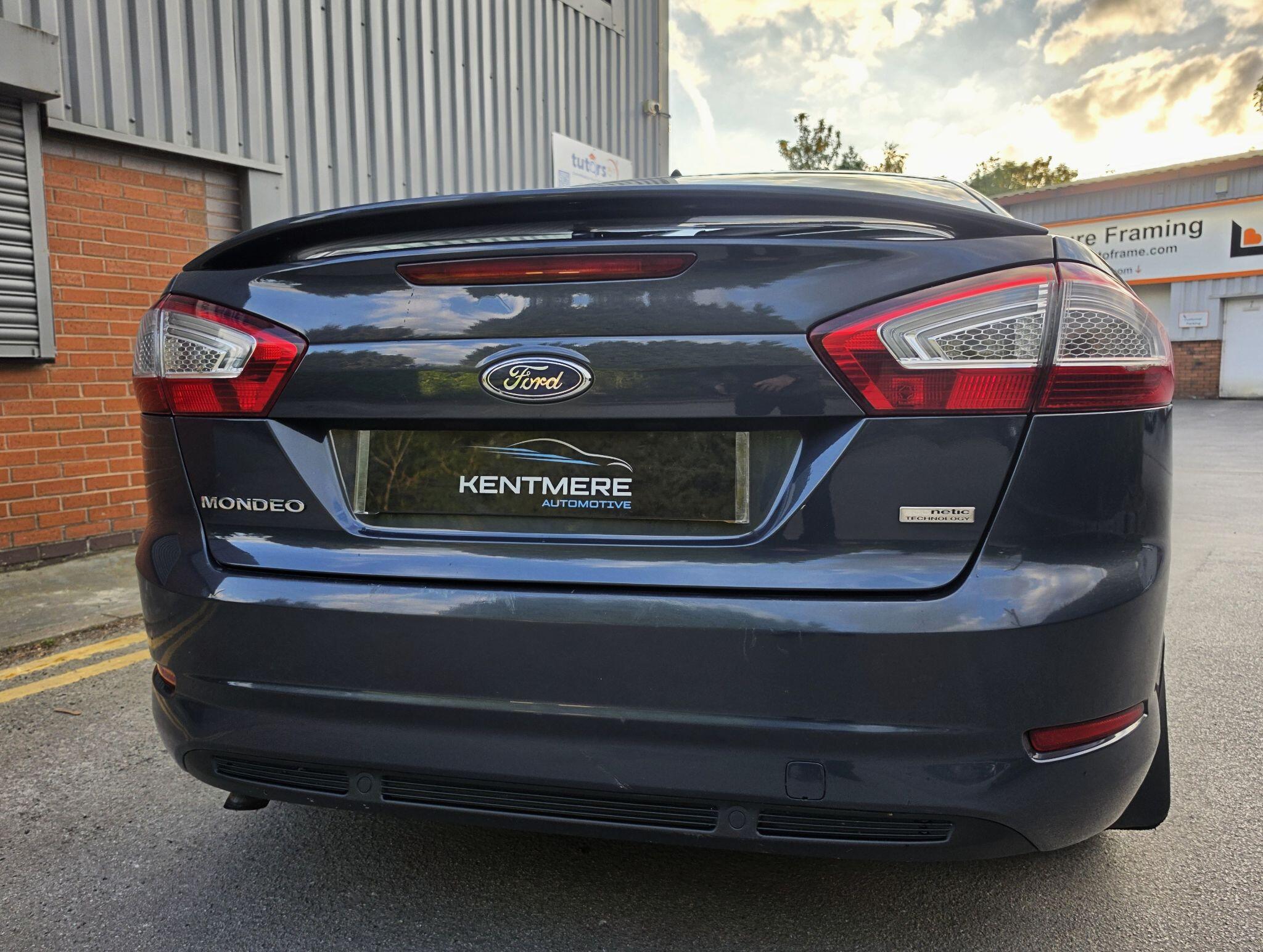 2013 Ford Mondeo 1.6 TDCi ECOnetic Edge Euro 5 (s/s) 5dr