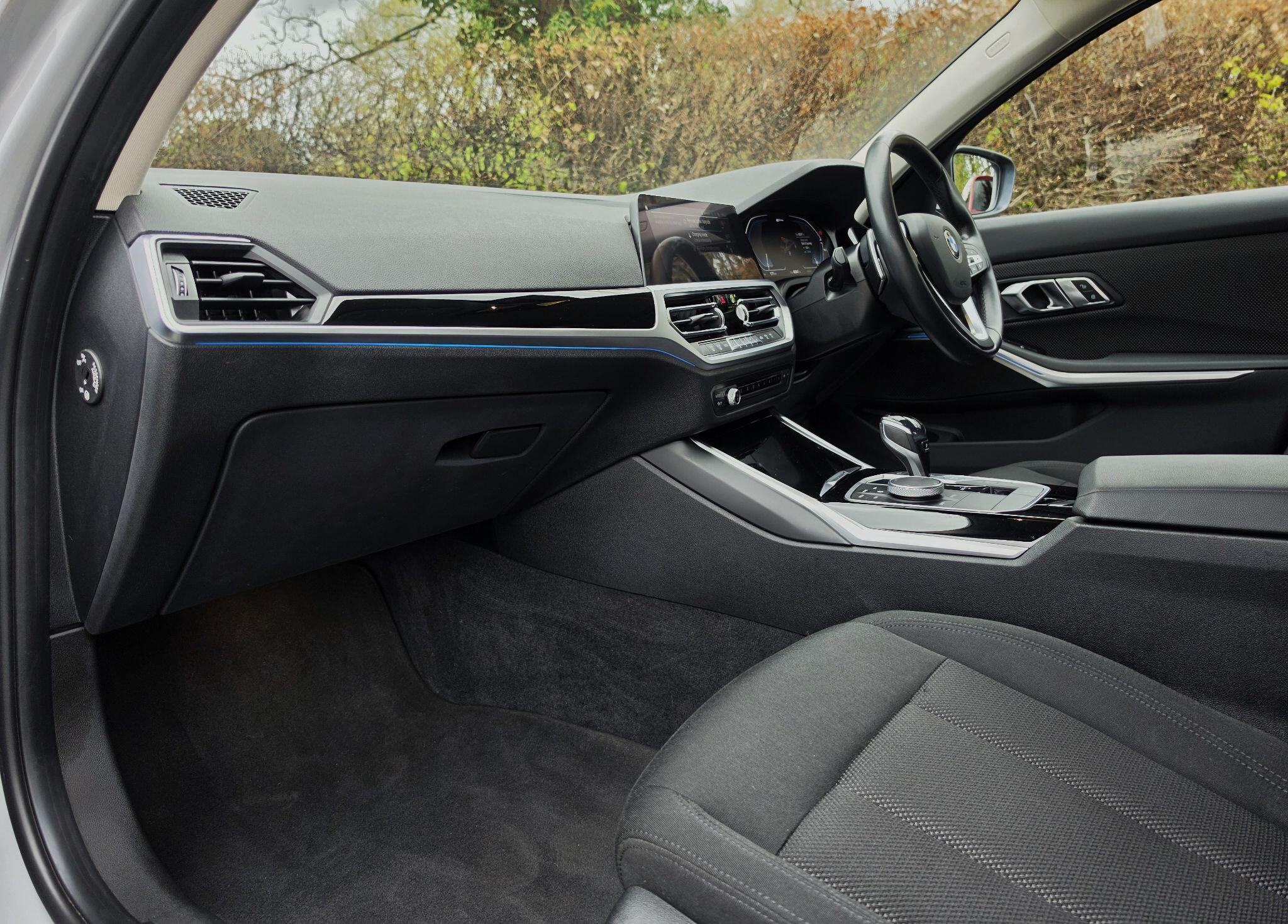 2019 BMW 3 Series 2.0 330e 12kWh SE Pro Auto Euro 6 (s/s) 4dr