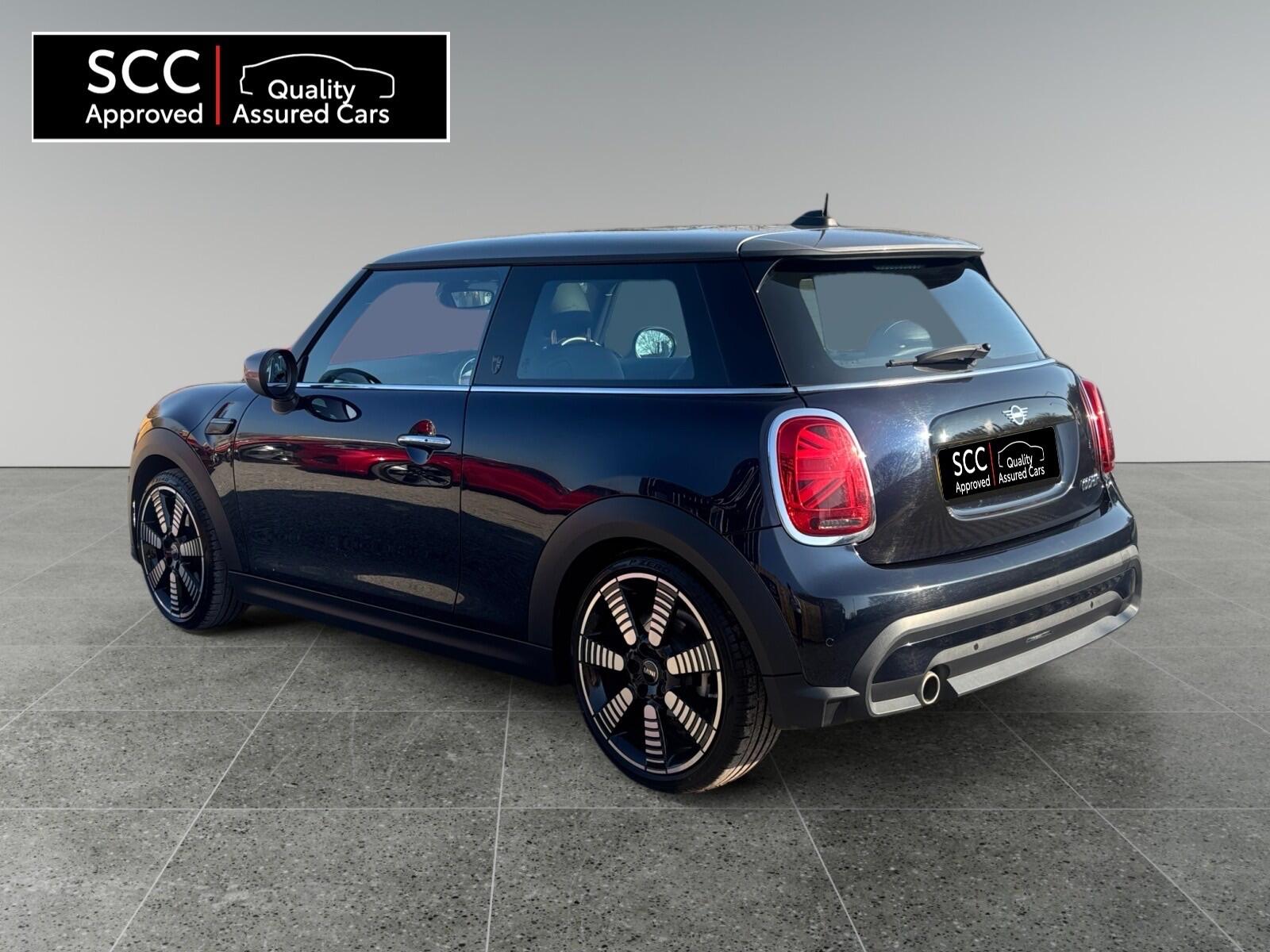 2023 MINI Hatch 1.5 Cooper Exclusive Steptronic Euro 6 (s/s) 3dr