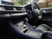2017 Lexus CT 1.8 200h Executive Edition CVT Euro 6 (s/s) 5dr - Image 44