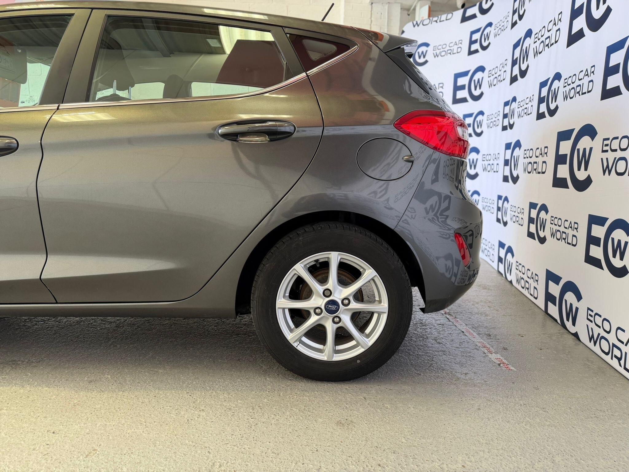 Ford Fiesta - photo 19
