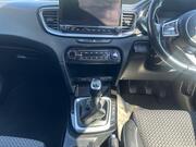 2021 Kia Ceed 1.5 T-GDi 3 Euro 6 (s/s) 5dr - Image 17