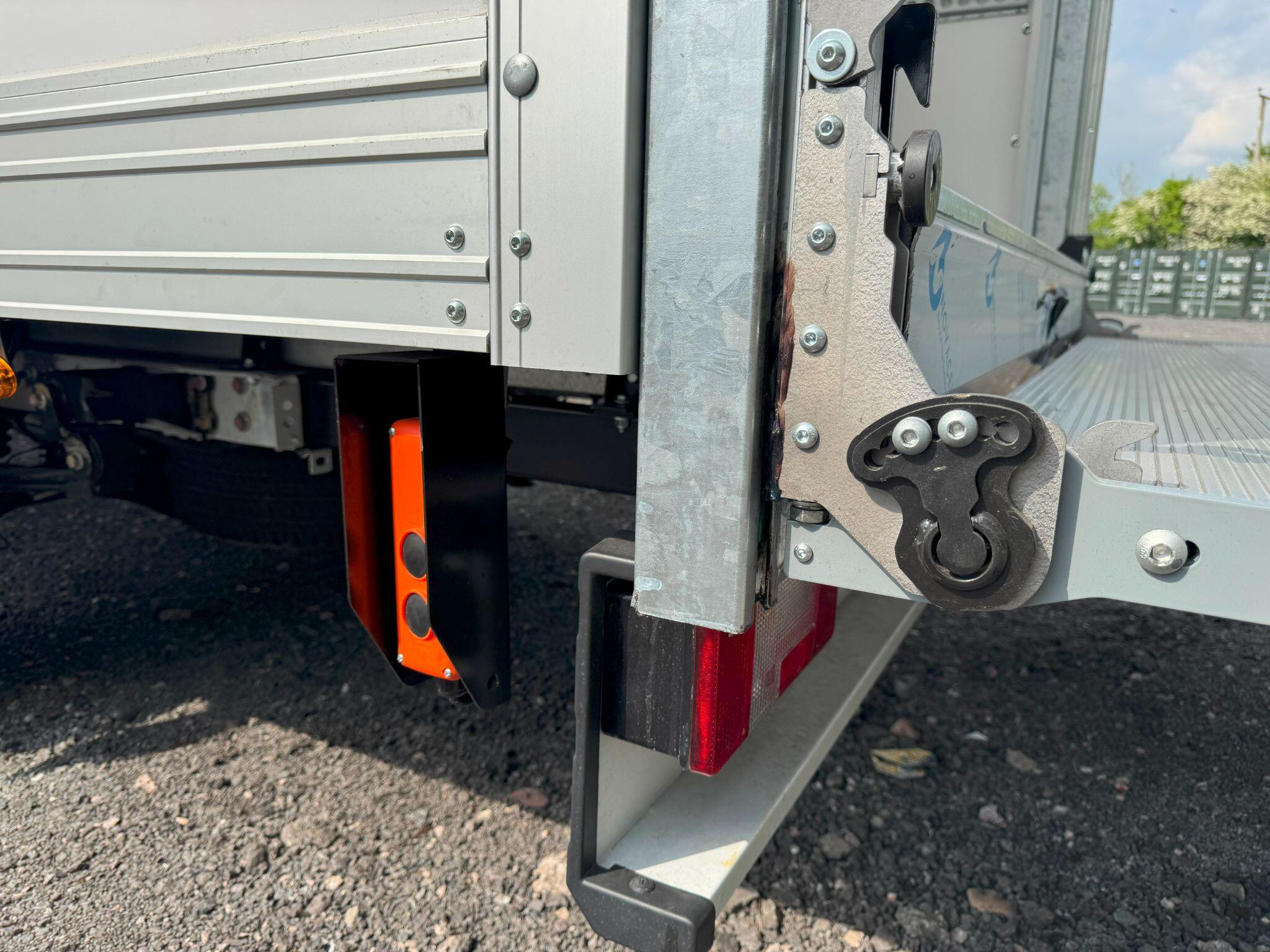 MAXUS Deliver 9 2.0l 150ps L3 Diesel RWD 4.1m Luton