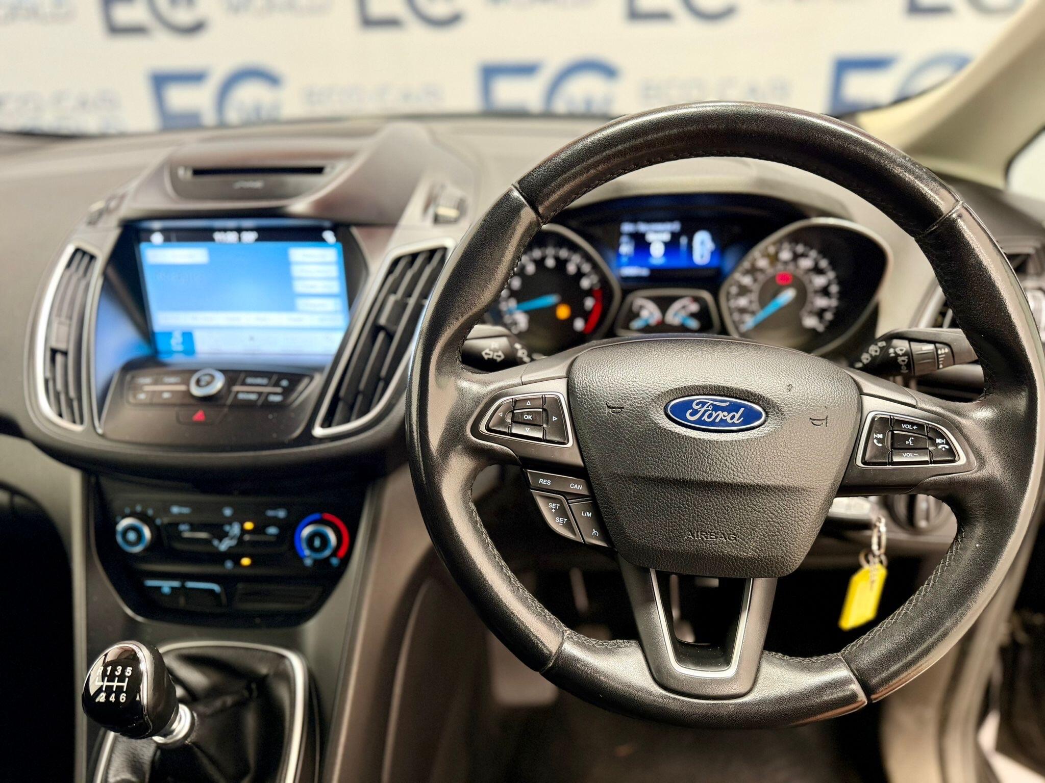 Ford C-Max - photo 19