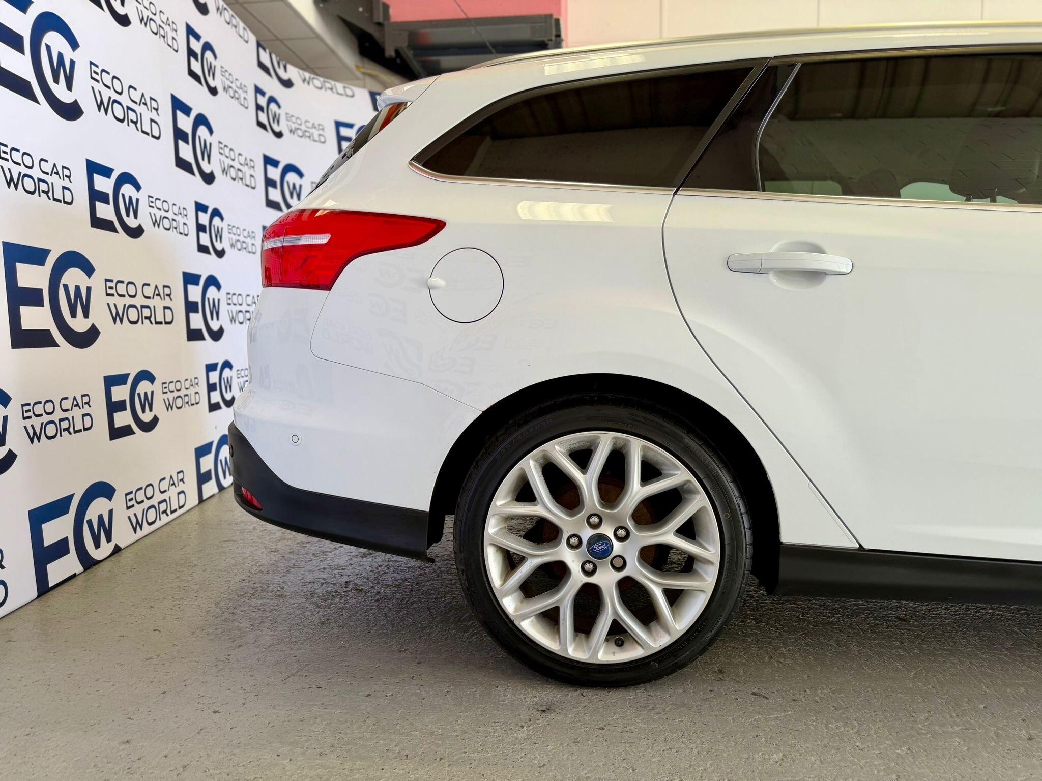 Ford Focus - photo 11