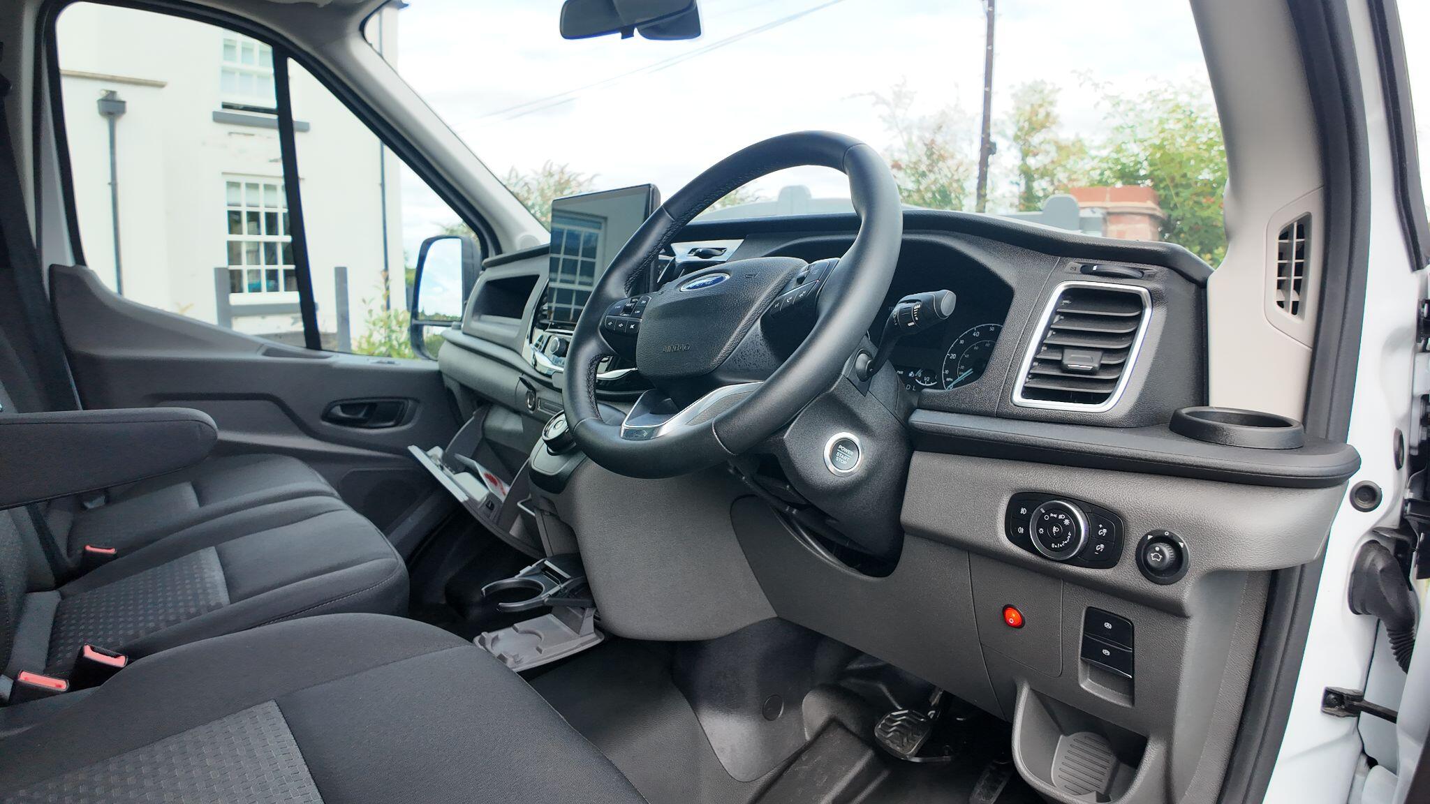 Ford E-Transit 425 68kWh Trend Auto RWD L3 2dr