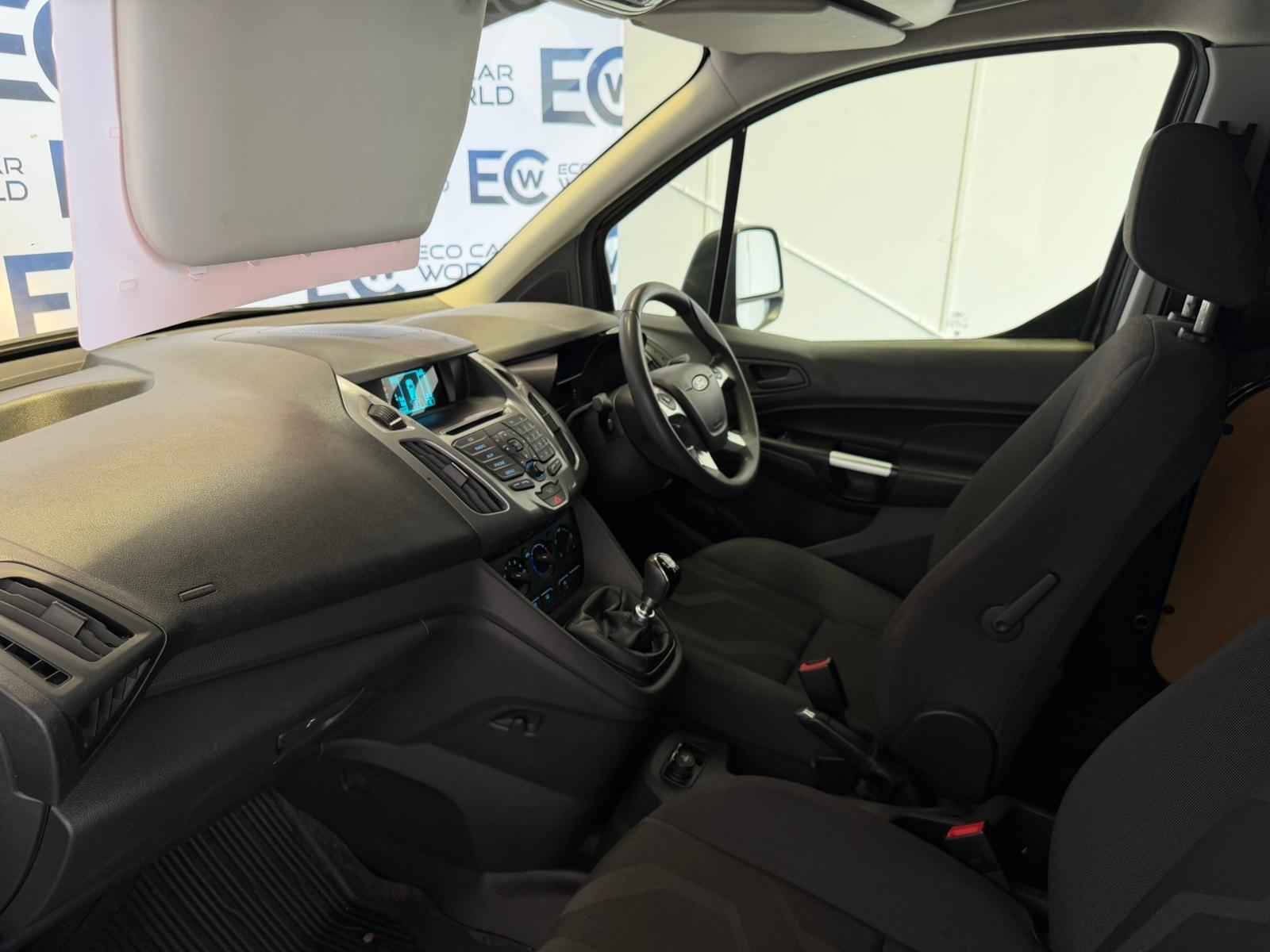 Ford Transit Connect - photo 16