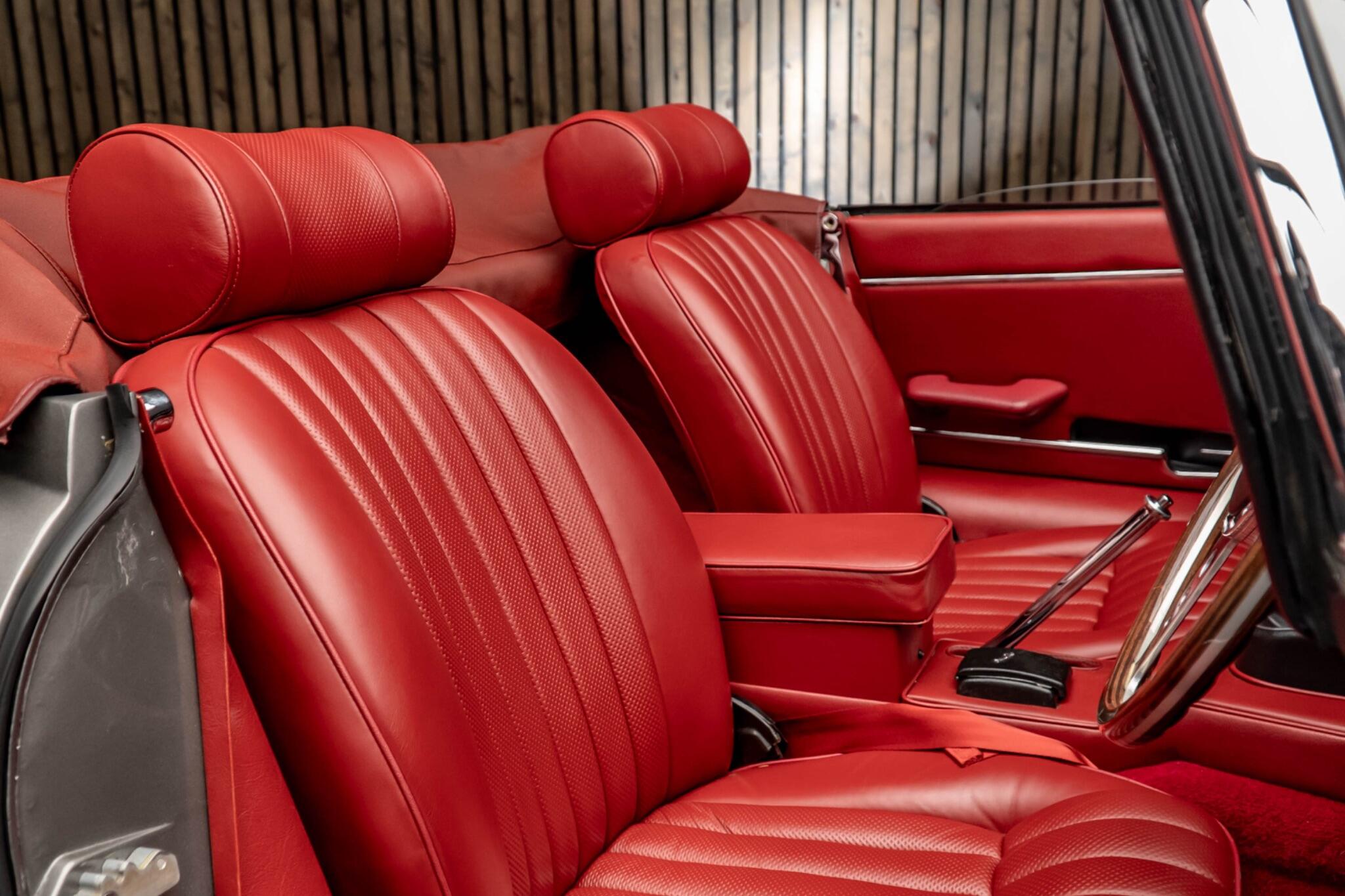 2020 JAGUAR E-TYPE 2