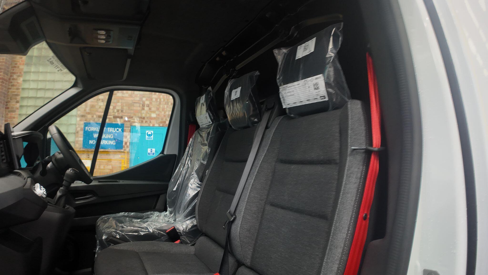 Renault Master 2.0 dCi LL35 Advance Platform Cab L3 H1 Euro 6 (s/s) 2dr