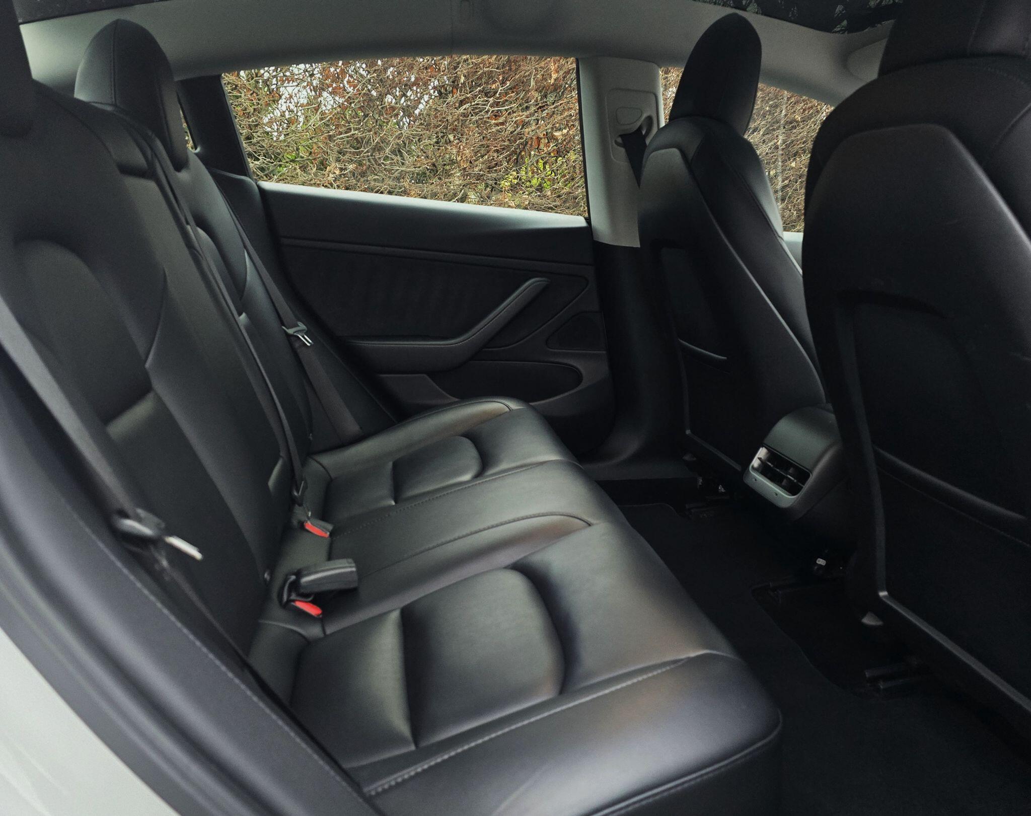 2021 Tesla Model 3 Standard Range Plus Auto RWD 4dr