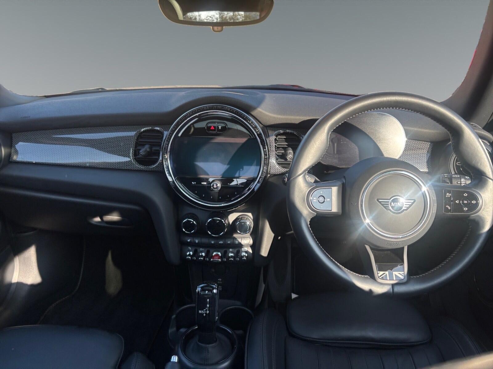 2023 MINI Hatch 1.5 Cooper Exclusive Steptronic Euro 6 (s/s) 3dr