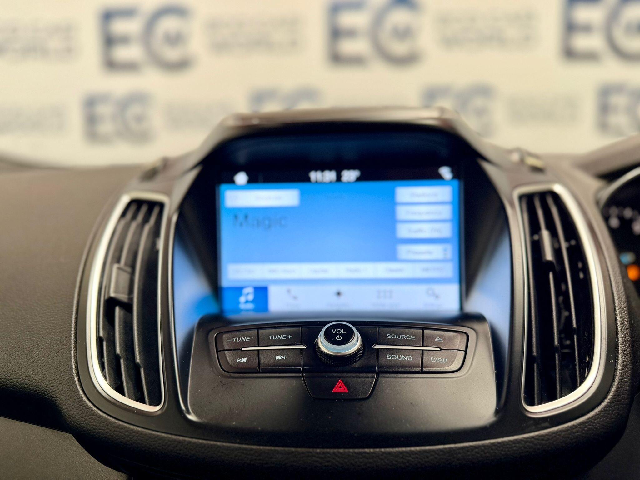 Ford C-Max - photo 22
