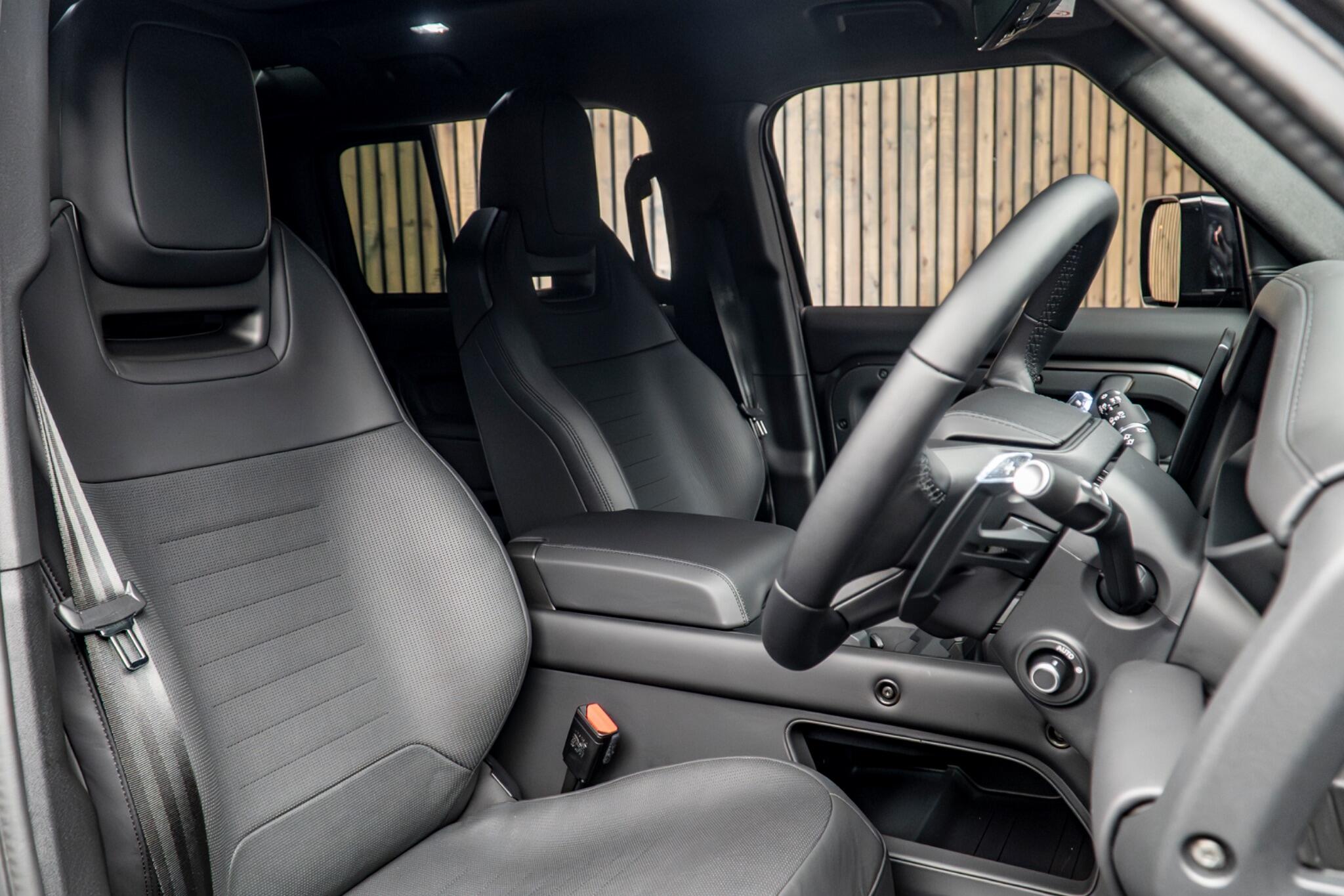 2025 LAND ROVER DEFENDER 110 4.4P V8 MHEV OCTA Auto 4WD Euro 6 (s/s) 5dr 2