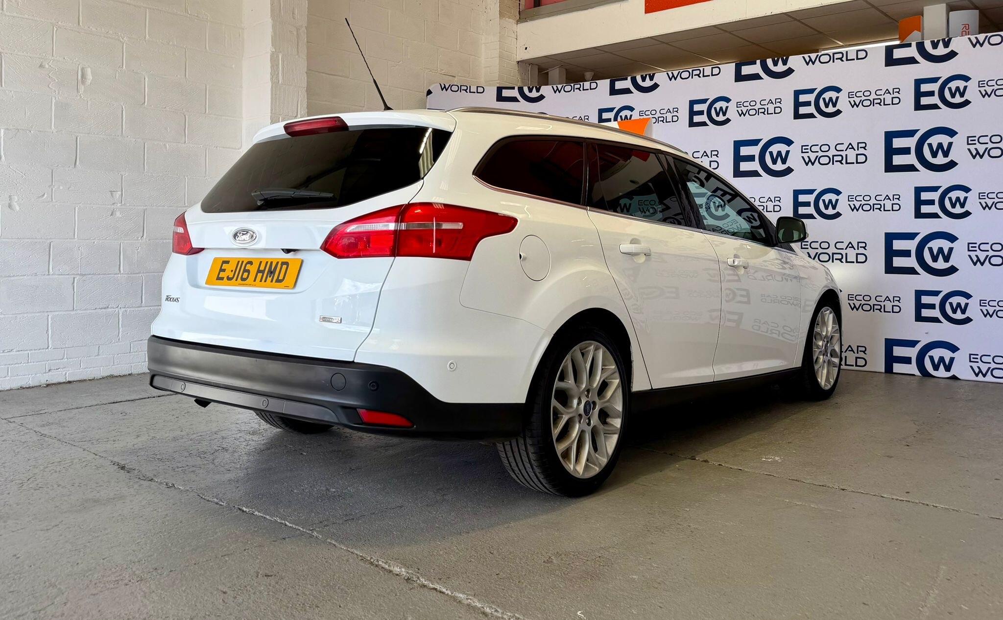 Ford Focus - photo 7